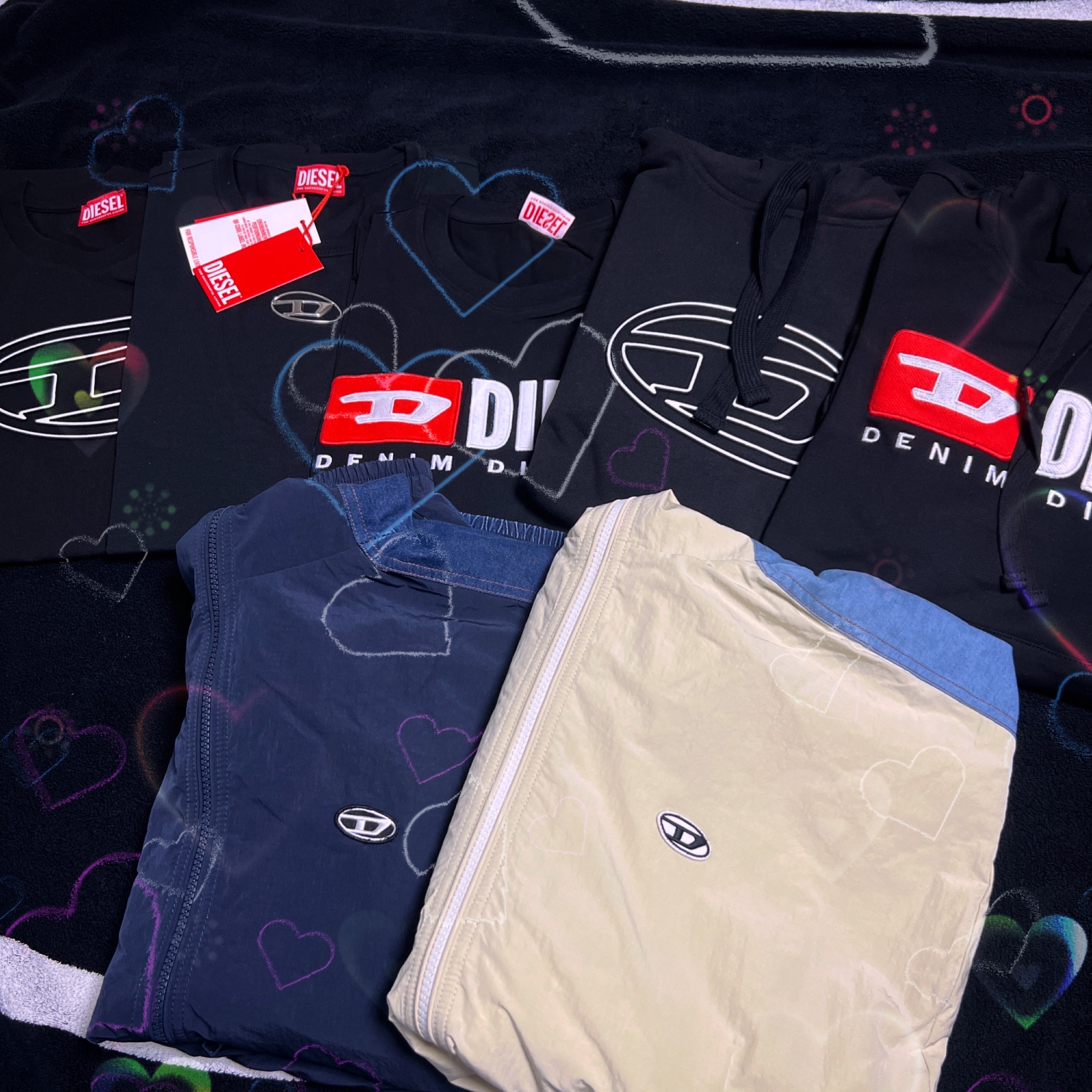 Diesel T-Just-Bigoval Vintage Cotton Jersey T-Shirt Black, Diesel T-Adjust-Od T-shirt with Metallic Oval D Black 착용 스타일