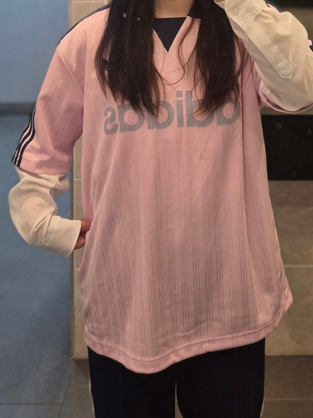 Adidas Originals Collared Goalie Top Clear Pink - KR Sizing, (W) Adidas Premium Originals Track Pants Navy - KR Sizing 착용 스타일