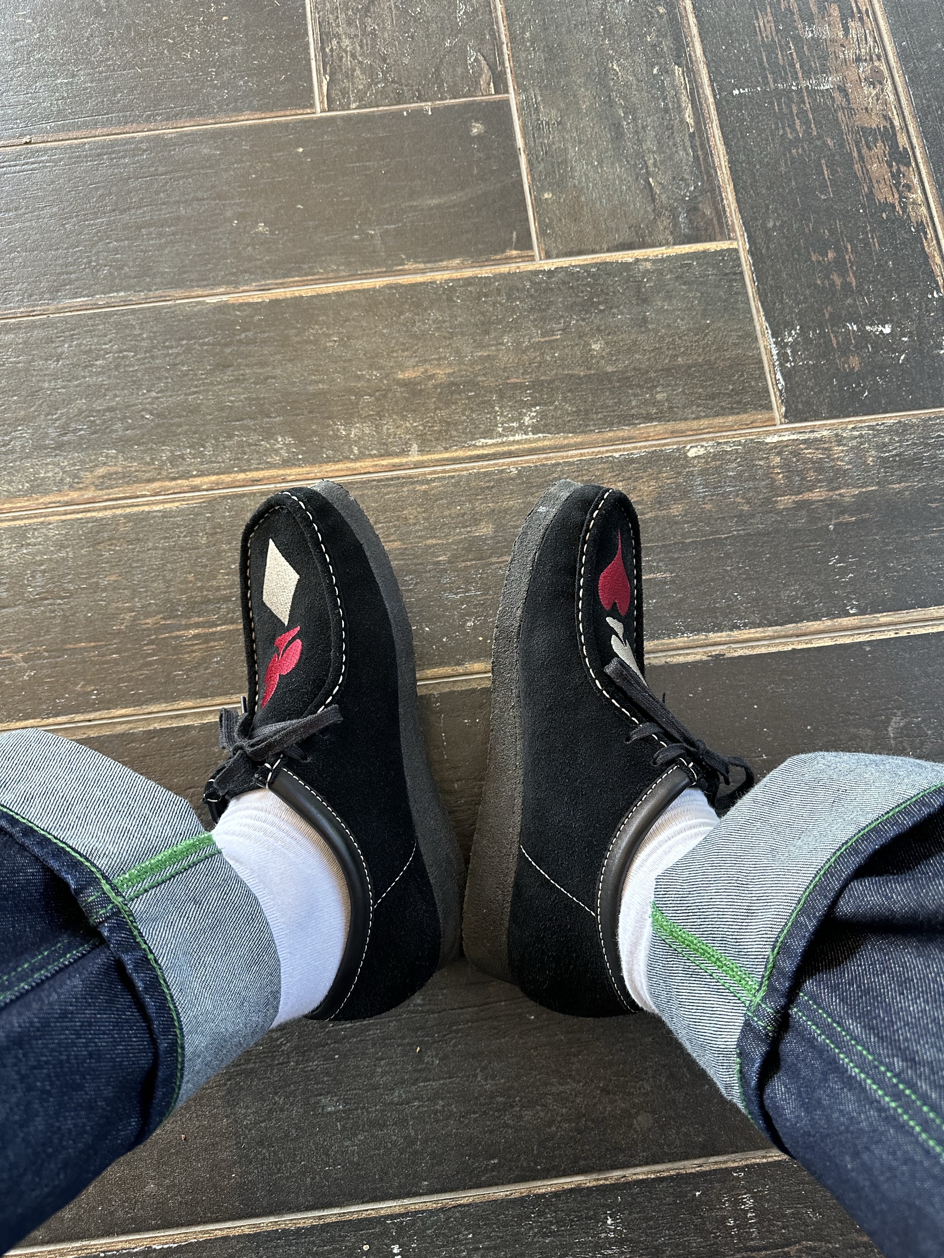 Clarks x Stussy Wallabee Black Suede, IAB Studio x Obey Web Belt Black 착용 스타일 - 1