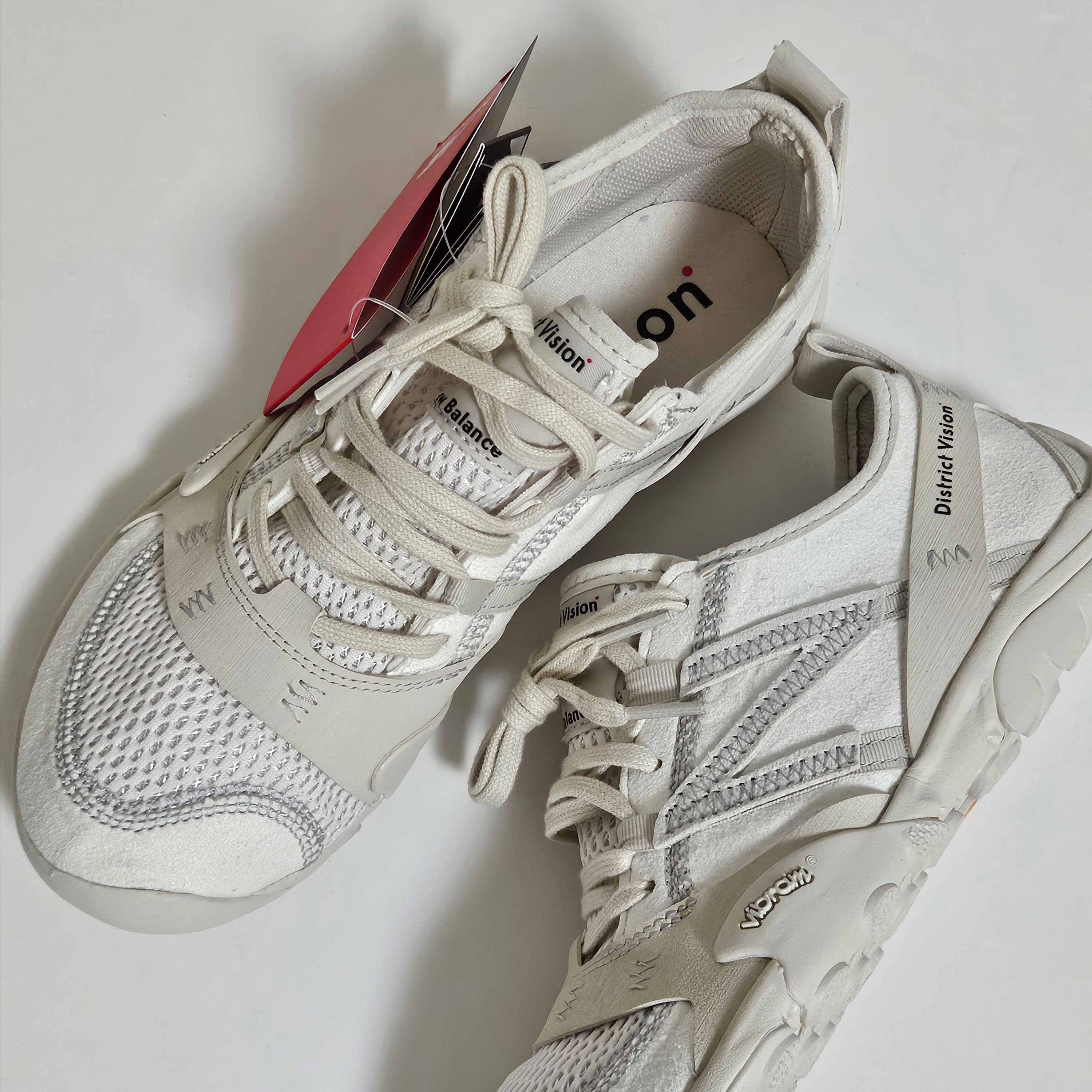 New Balance x District Vision MT10O Cloud Dancer 착용 스타일 - 7