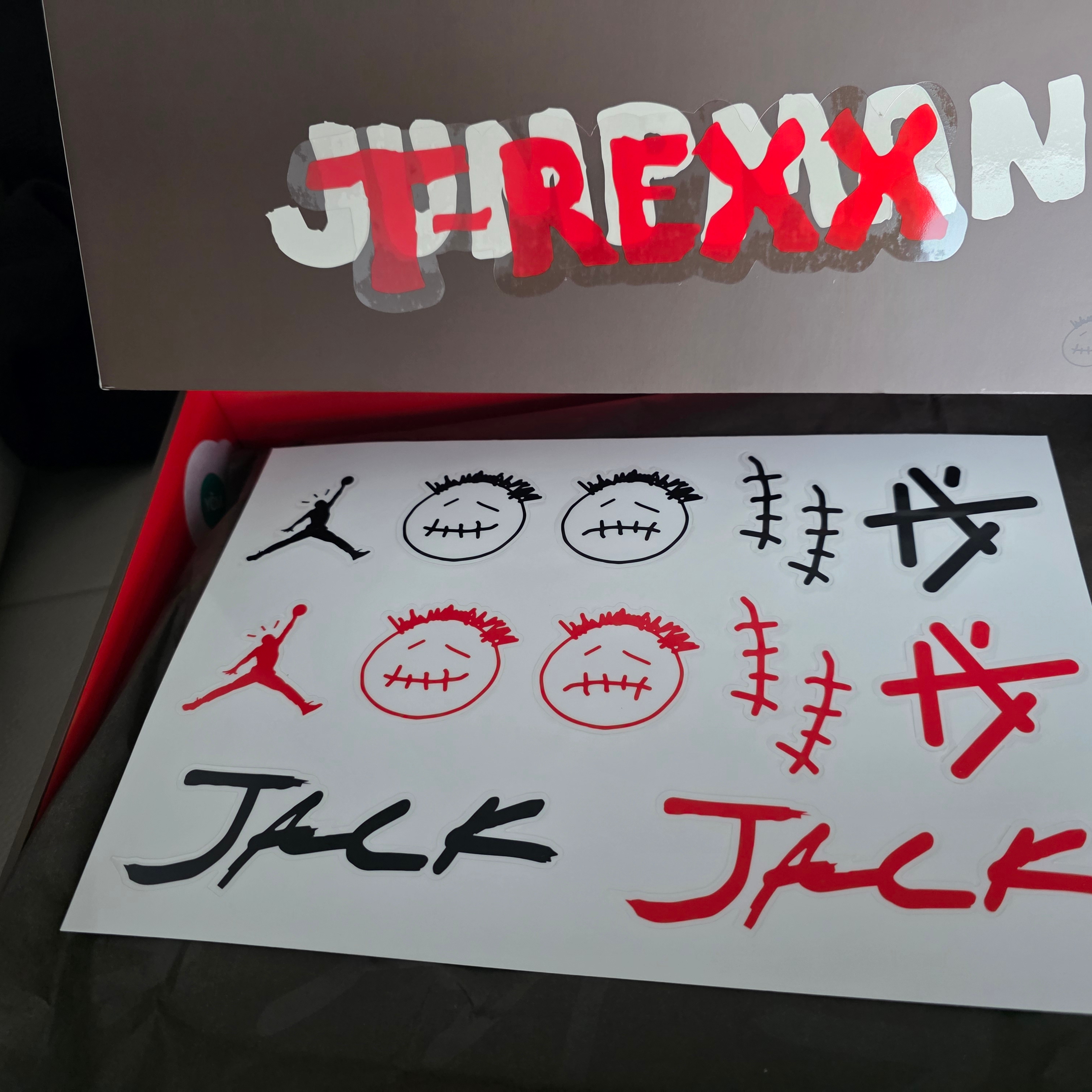 Jordan x Travis Scott Jumpman Jack TR Bright Cactus 착용 스타일