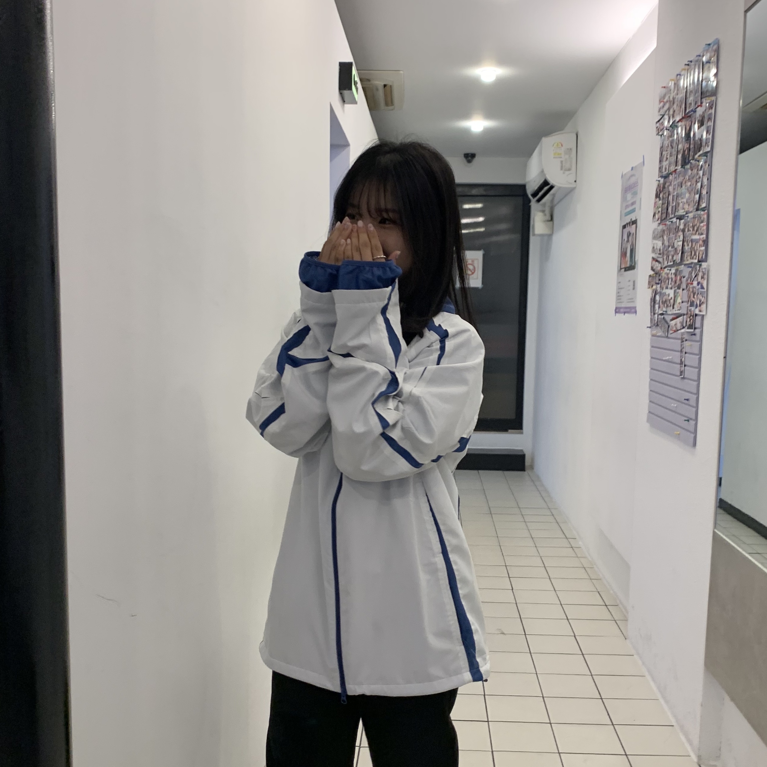 Sansan Gear Slash Hoodie Jacket Off White 착용 스타일 - 2