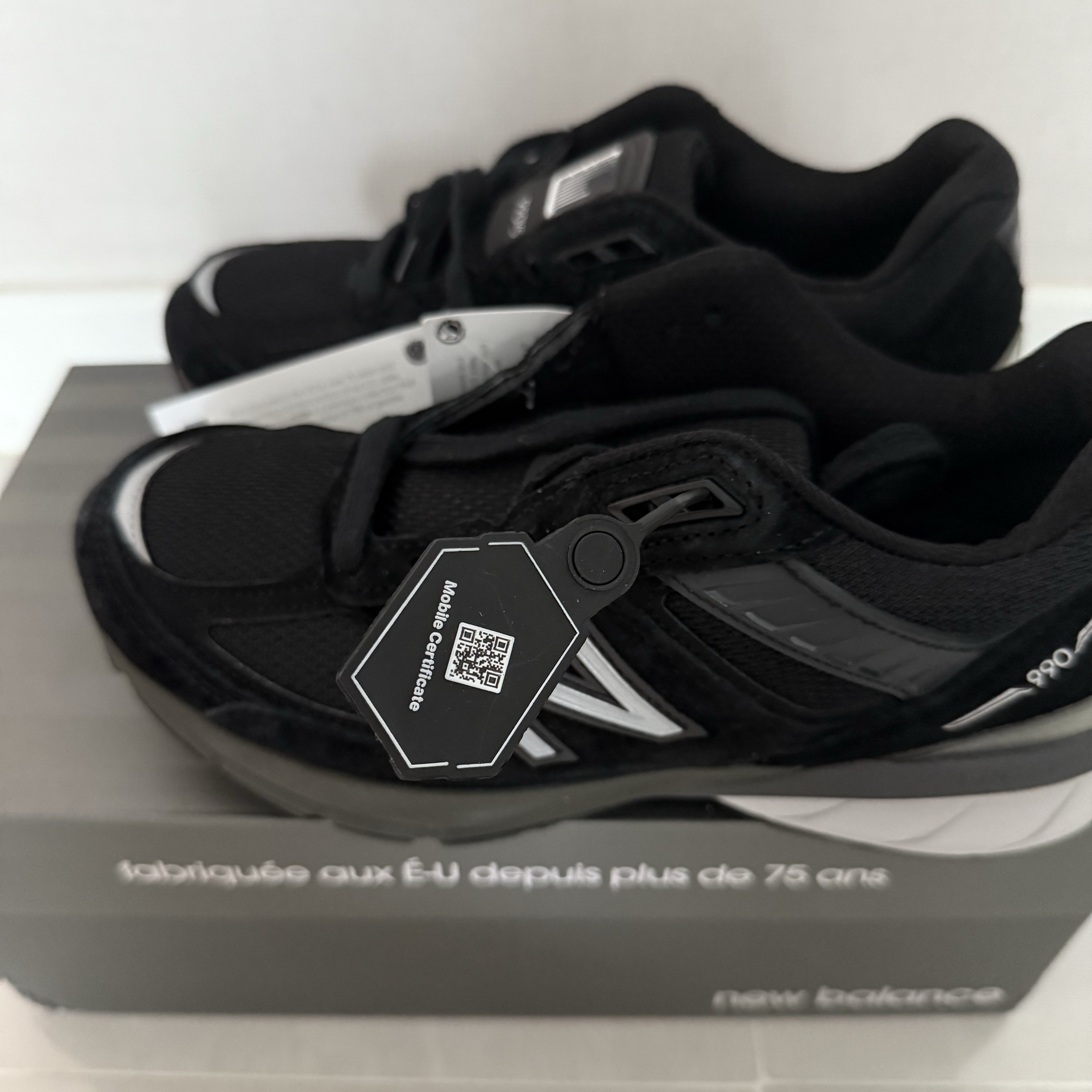 (W) New Balance 990v5 Made in USA Black - B Standard 착용 스타일