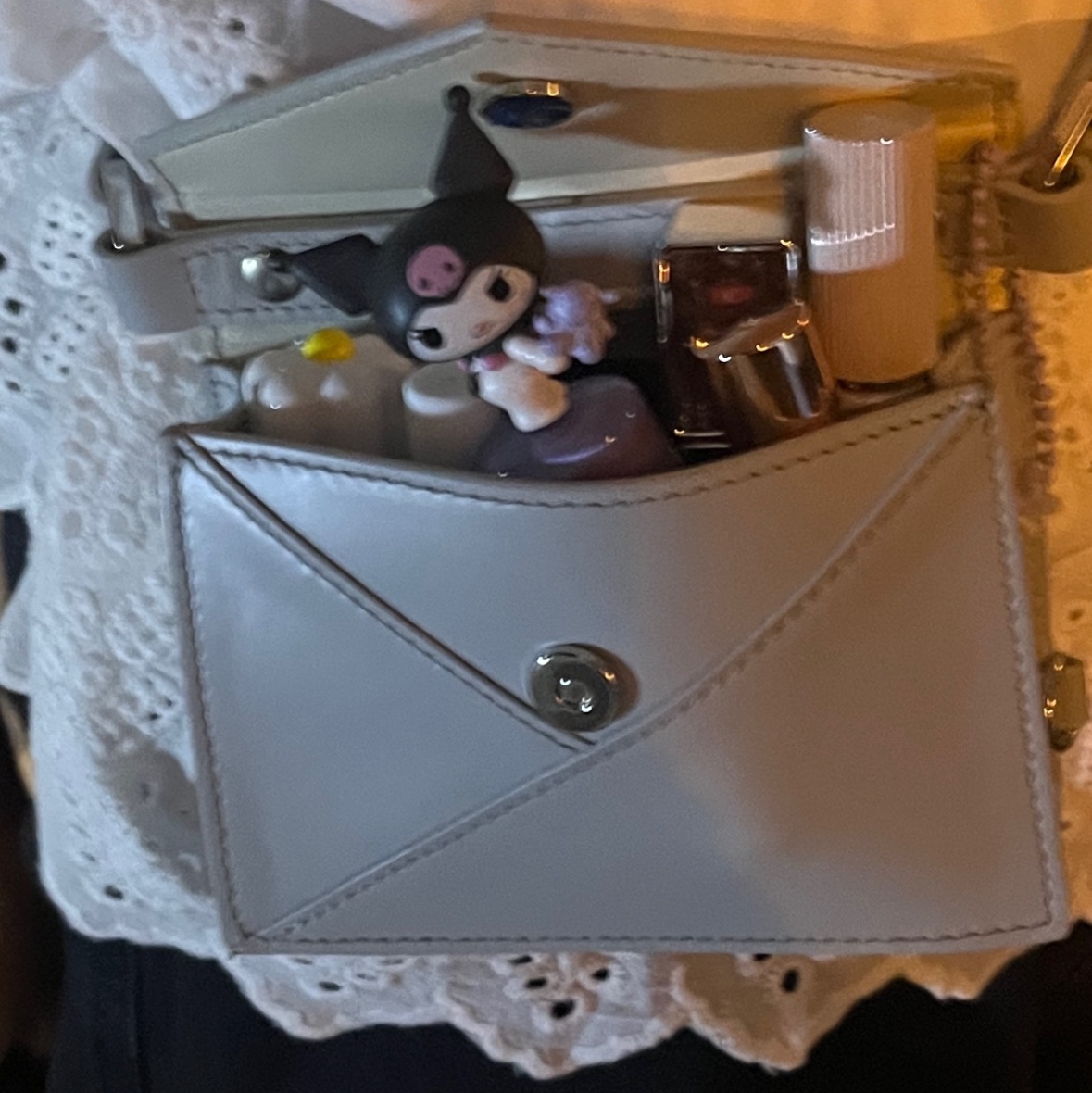 MM6 Maison Margiela Numbers Logo Mini Crossbody Bag Storm Gray 착용 스타일 - 2