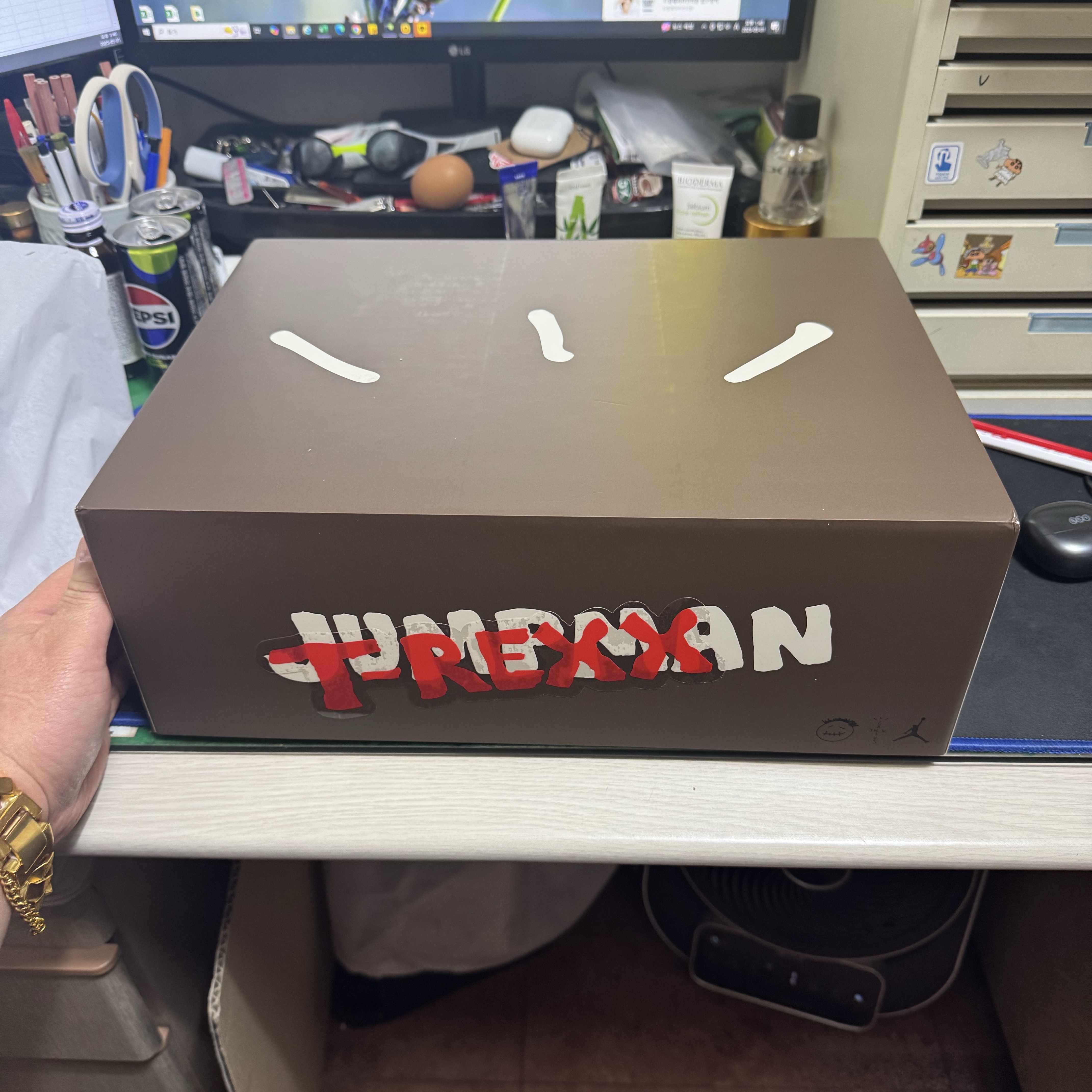 Jordan x Travis Scott Jumpman Jack TR Bright Cactus 착용 스타일 - 3