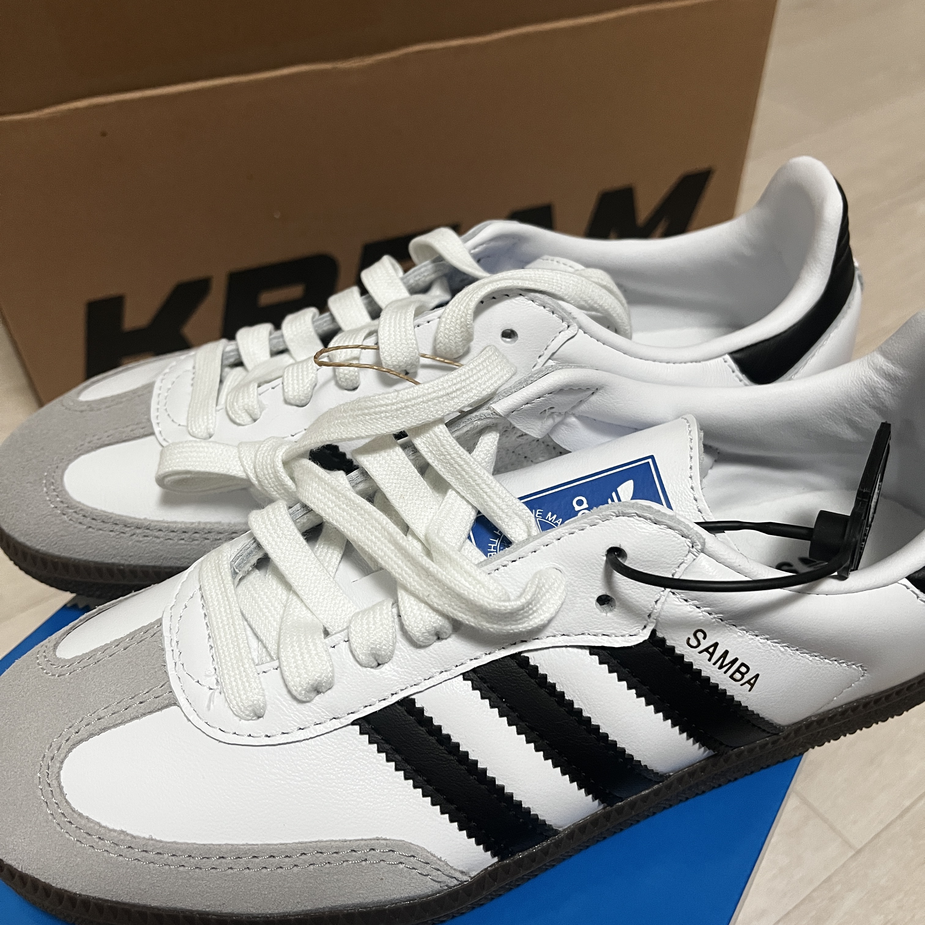 Adidas Samba OG Cloud White 착용 스타일 - 3