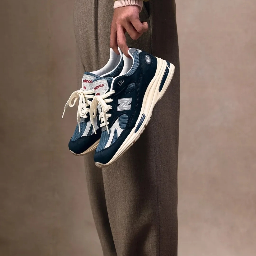 New Balance 991v2 Made in UK Total Eclipse Indian Teal 착용 스타일