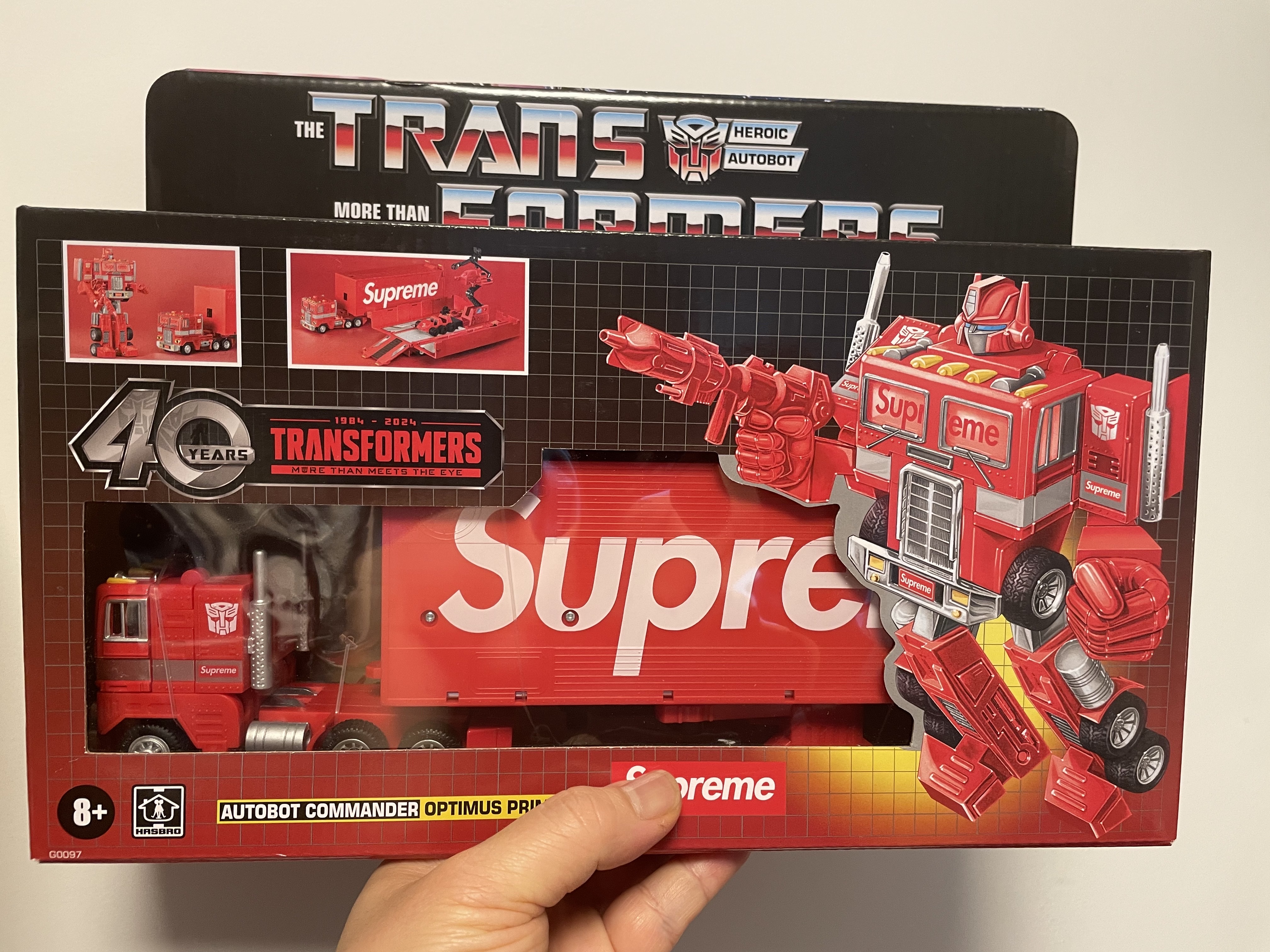 Supreme x Transformers G1 Optimus Prime Figure Red - 25SS 착용 스타일