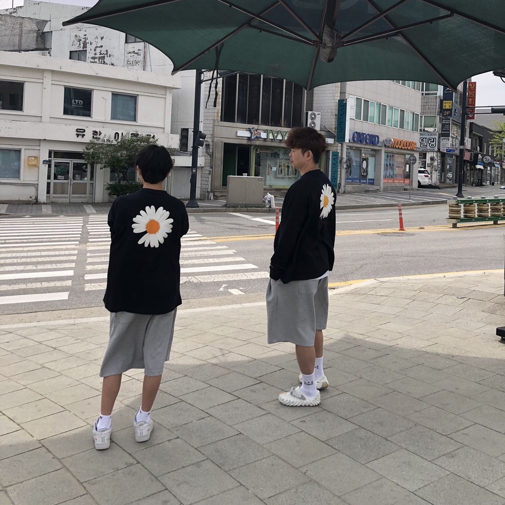 Nike x Supreme Air Force 1 Low White, Nike x Peaceminusone LS T-Shirt Black (DR0098-010) 착용 스타일 - 2
