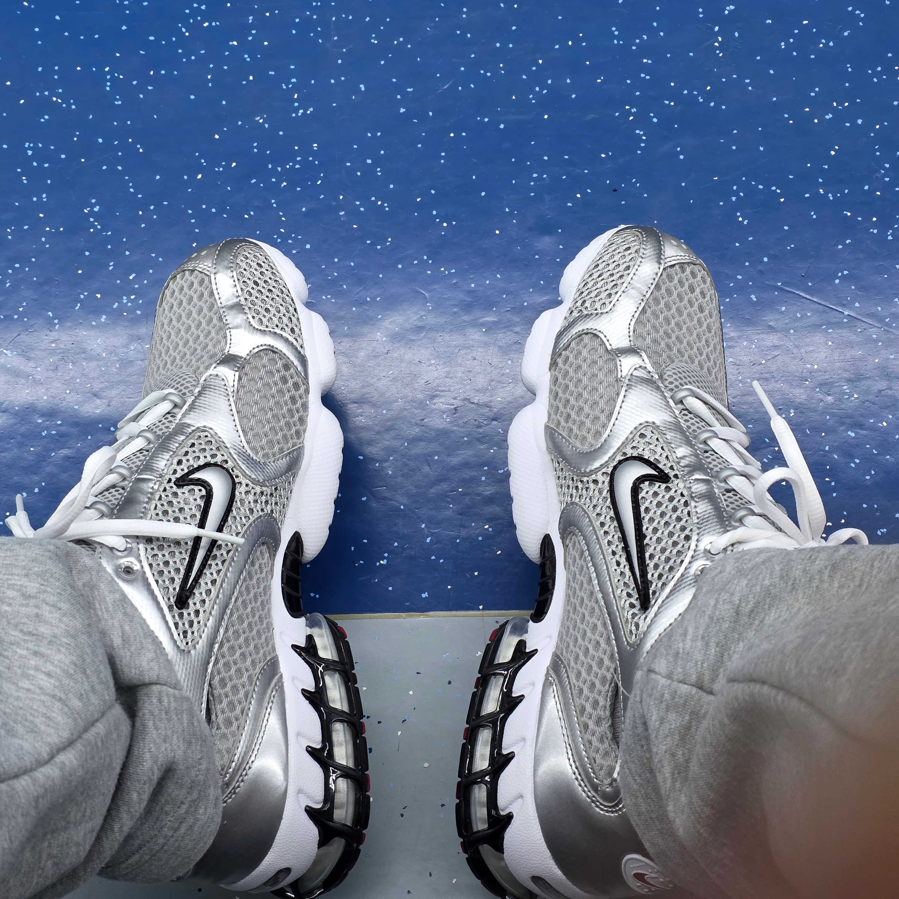 Nike Air Zoom Spiridon Cage 2 Metallic Silver 착용 스타일