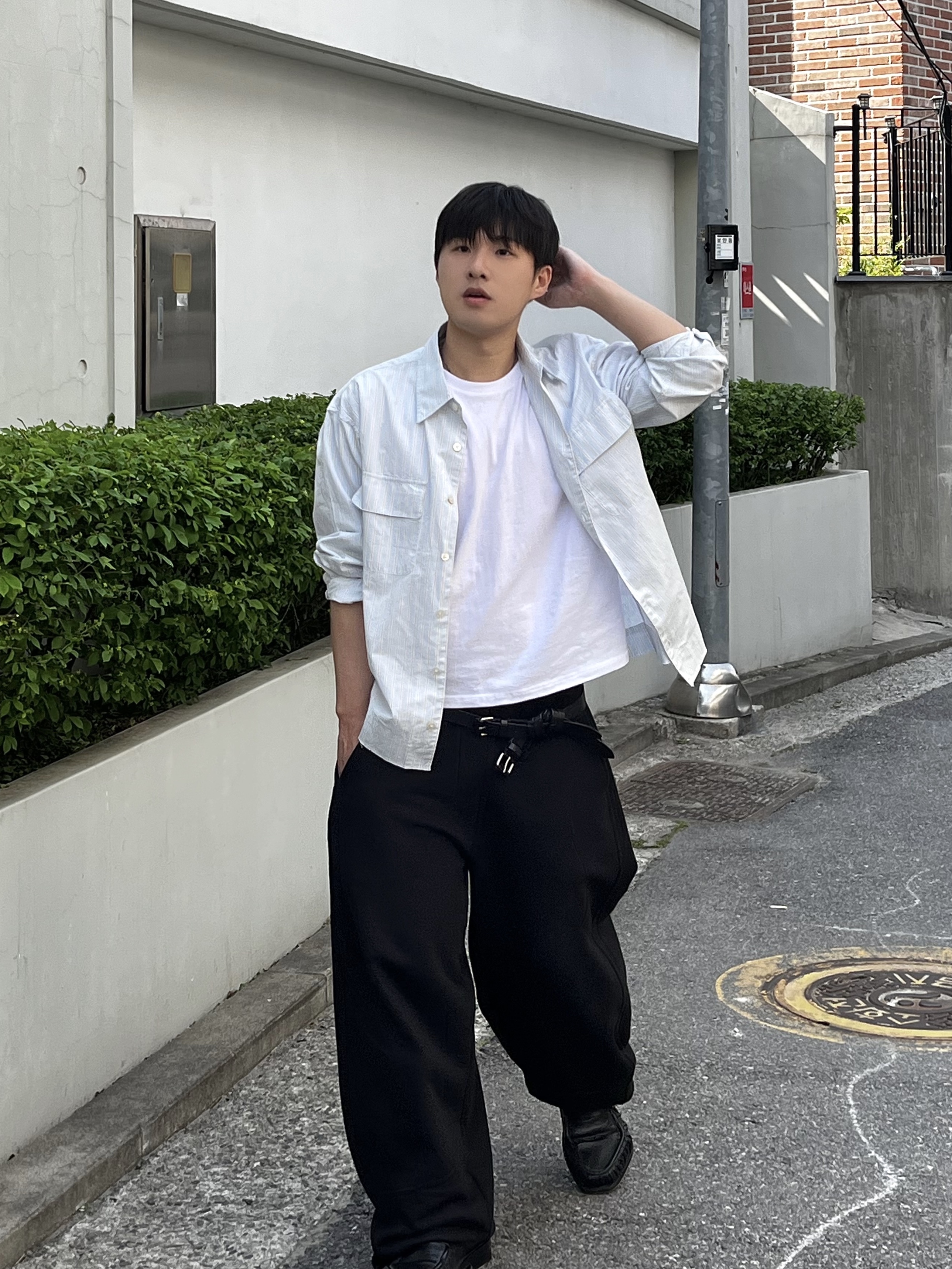 Magliano New Bow Belt Black 착용 스타일 - 1