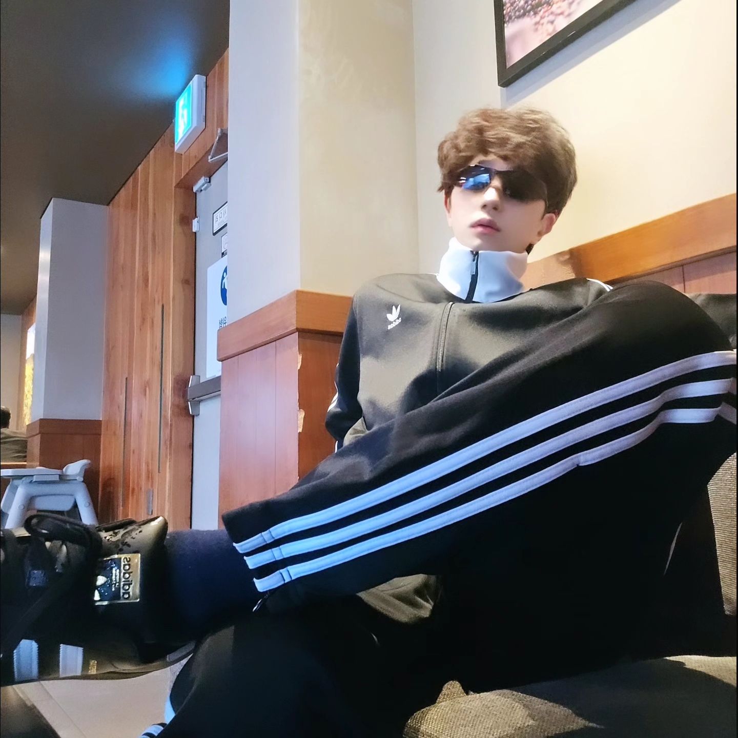 Adidas Adicolor Classics Beckenbauer Track Jacket Black - KR Sizing, Adidas Adicolor Classics Beckenbauer Track Jacket Black - US Sizing 착용 스타일 - 4