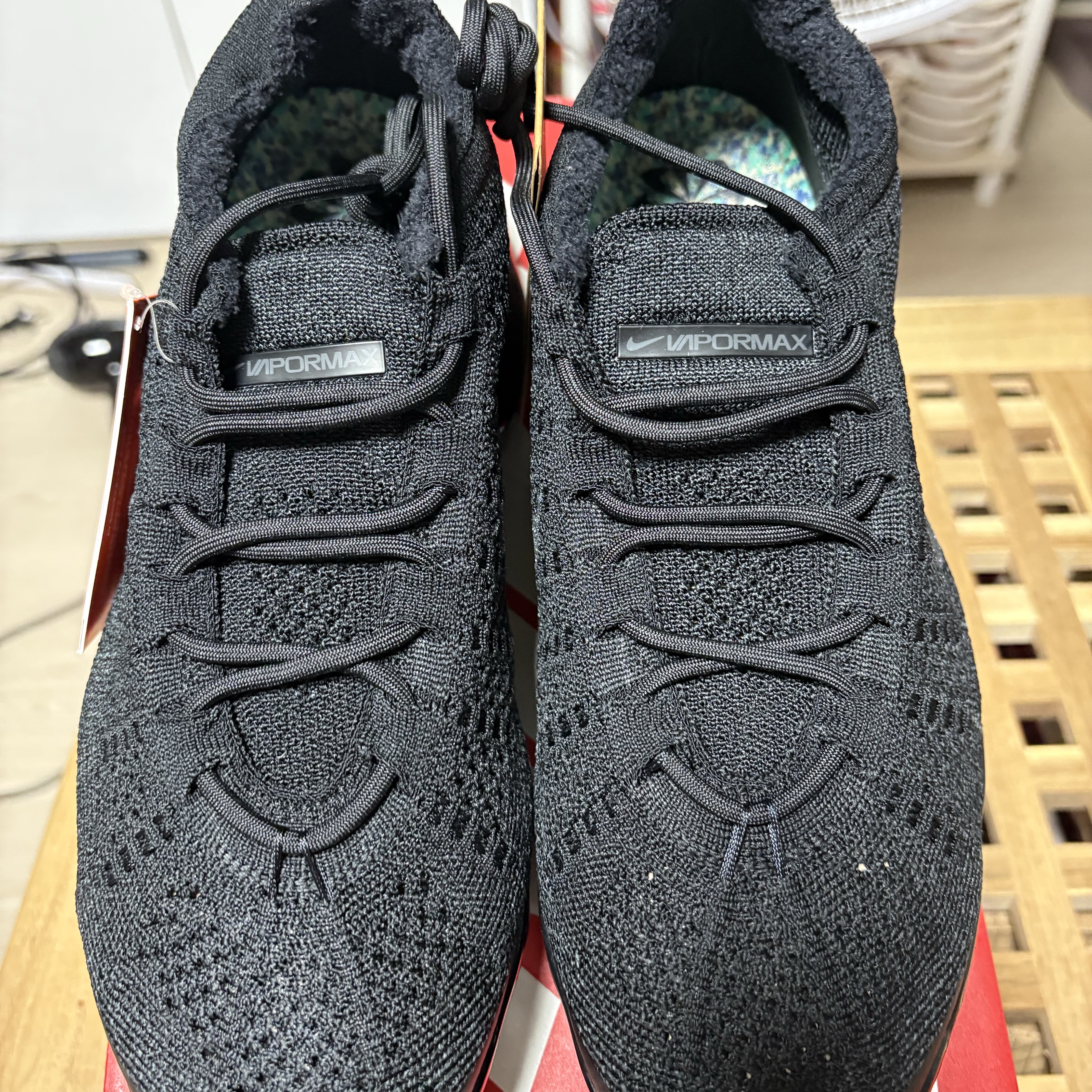 Nike Air VaporMax 2023 Flyknit Triple Black 착용 스타일 - 4