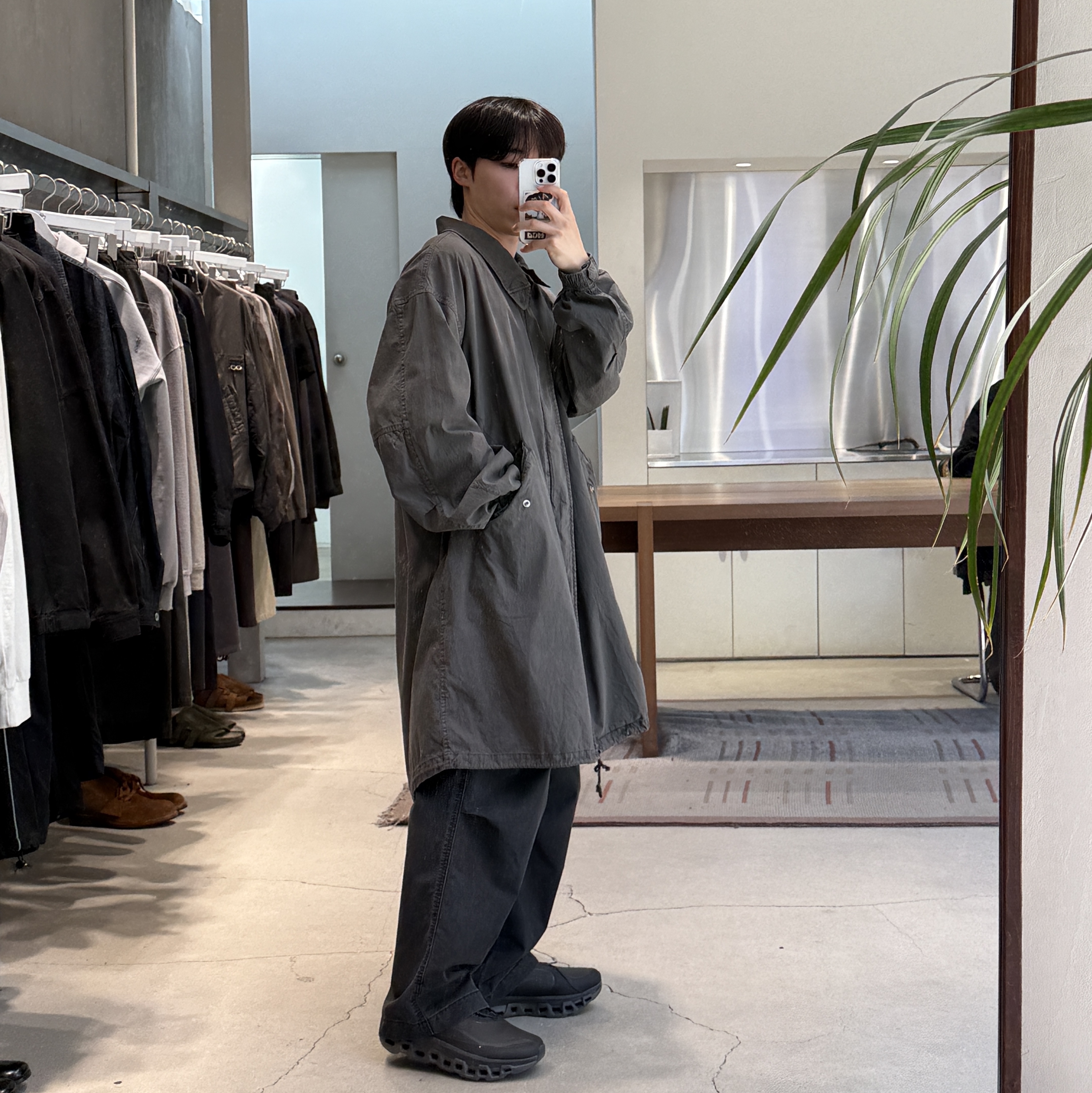 On Running x Post Archive Faction (Paf) Cloudmonster 2 Thorn Brown 착용 스타일