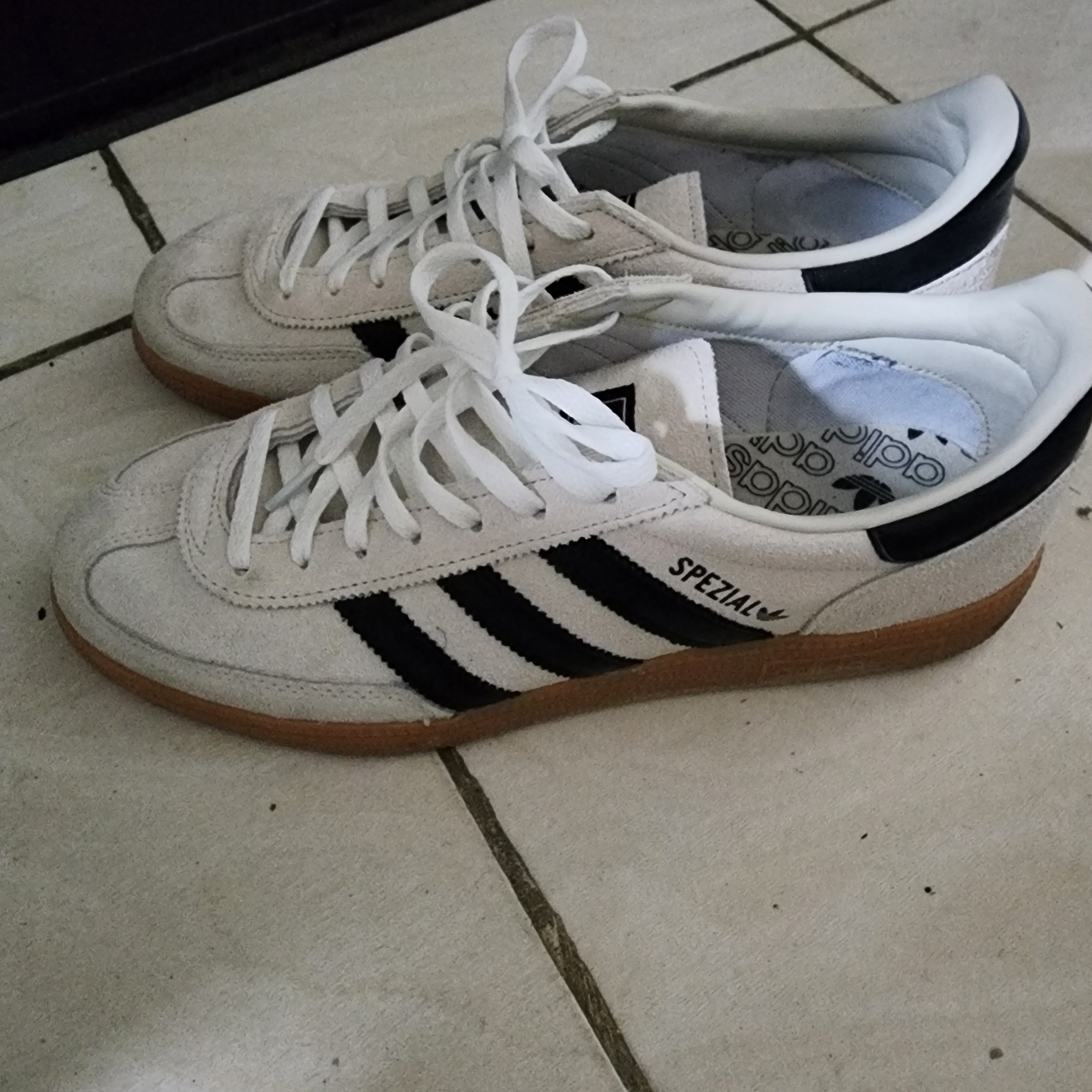 (W) Adidas Spezial Handball Aluminium Core Black 착용 스타일