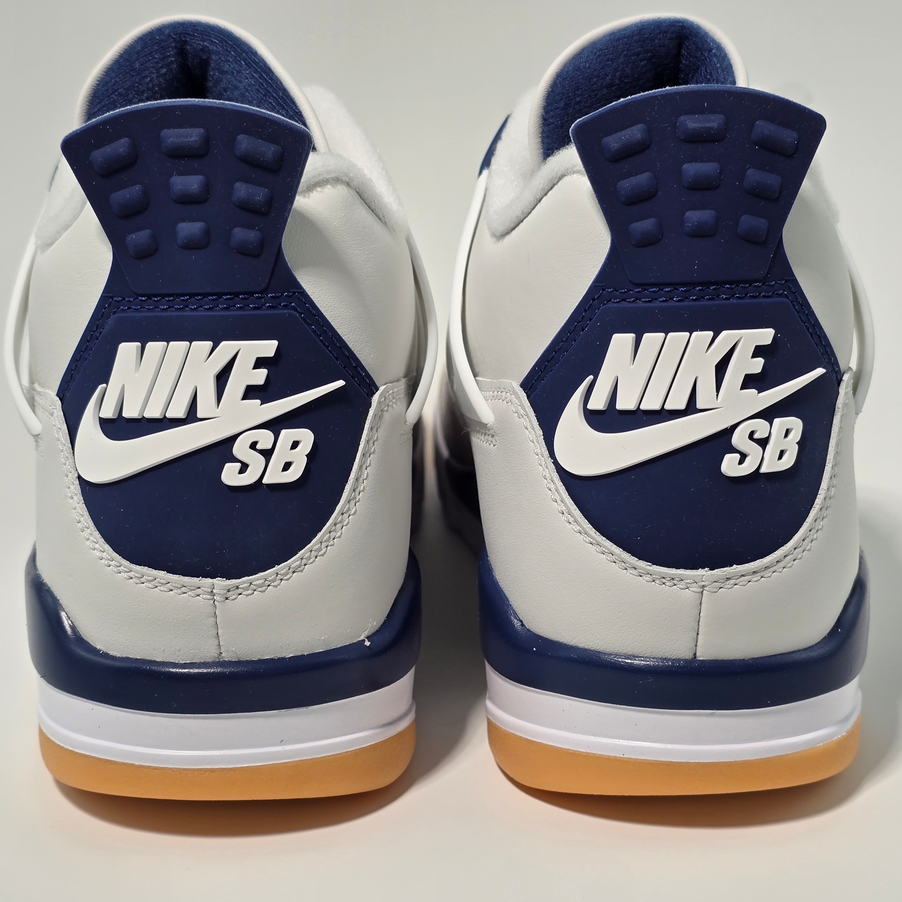 Jordan 4 x Nike SB Retro SP Navy 착용 스타일