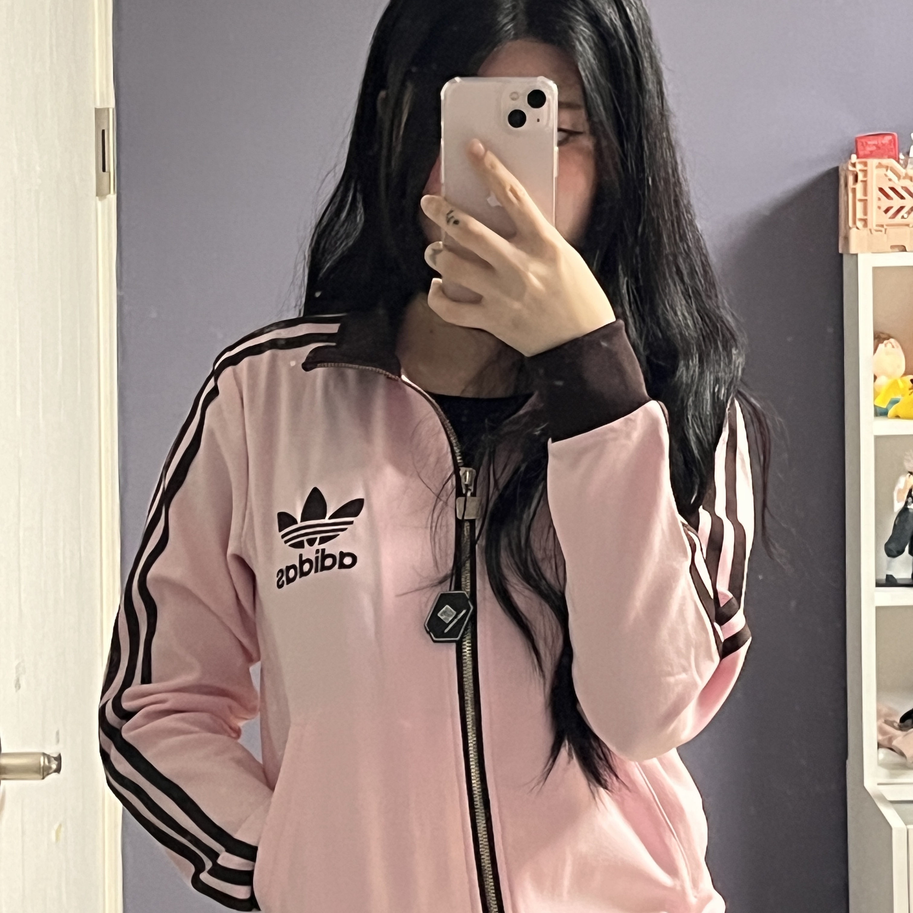 (W) Adidas Premium Originals Track Top Clear Pink Shadow Brown - KR Sizing 착용 스타일 - 1