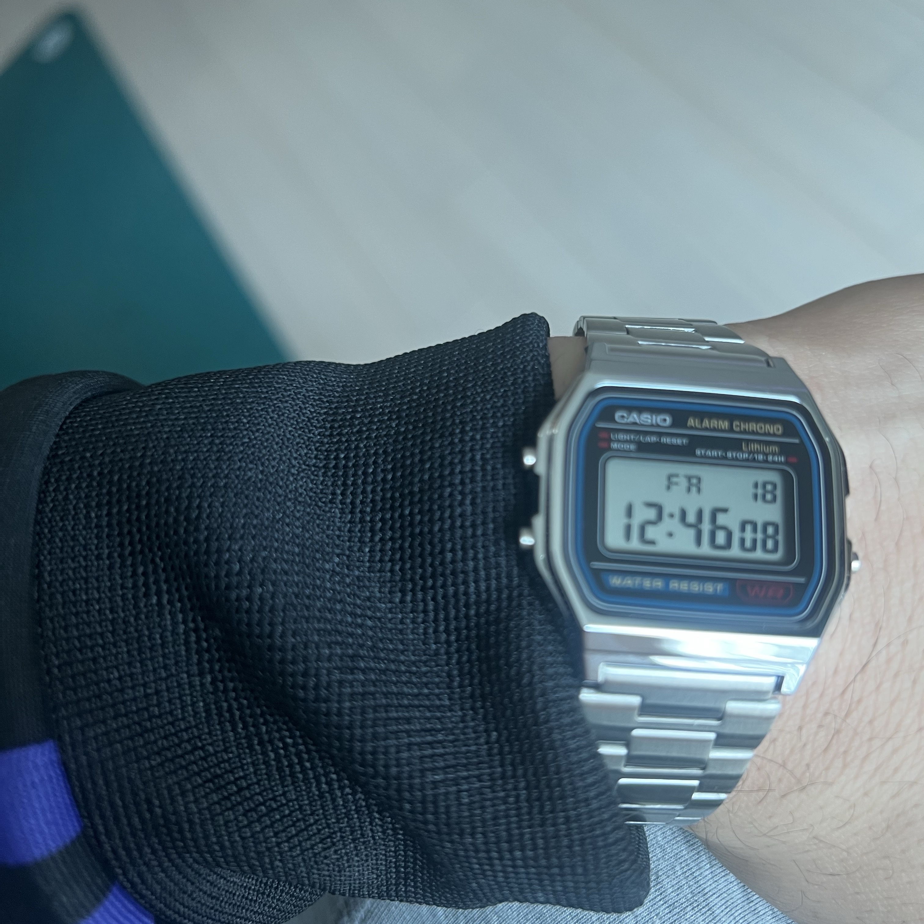 Casio A-158WA-1 착용 스타일
