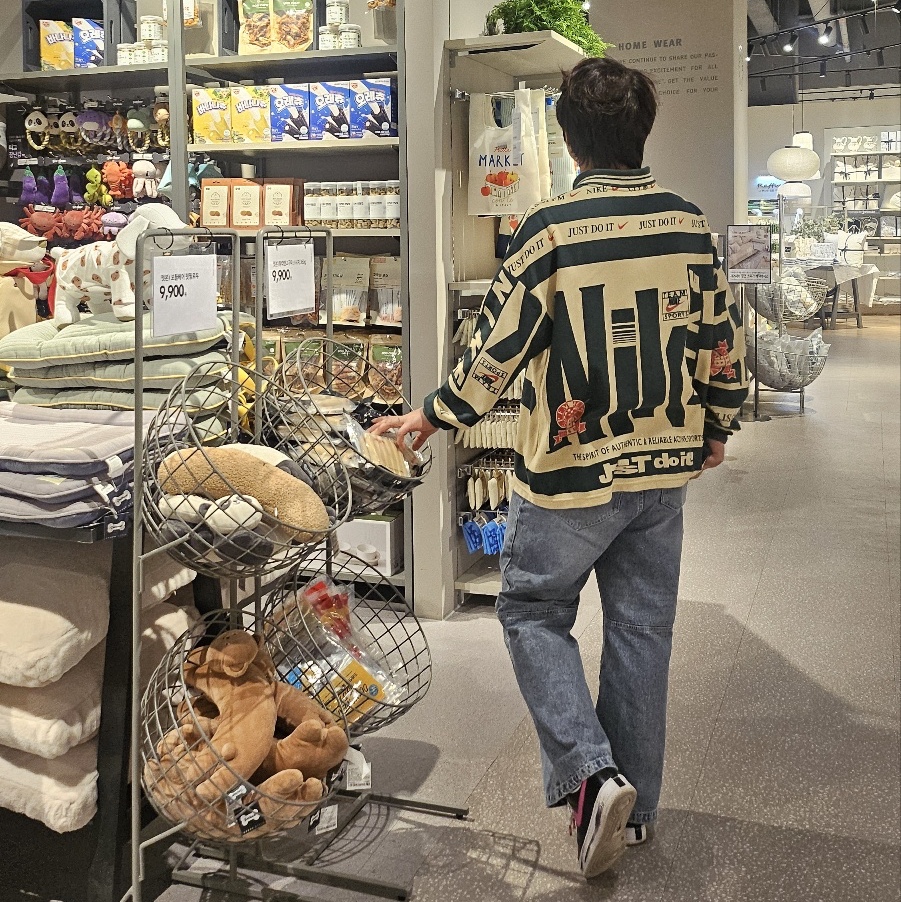 Nike x Cactus Plant Flea Market Long Sleeve Polo Natural - Asia, Nike x Peaceminusone Air Force 1 Low Para-Noise 3.0 Black and Multicolor 착용 스타일