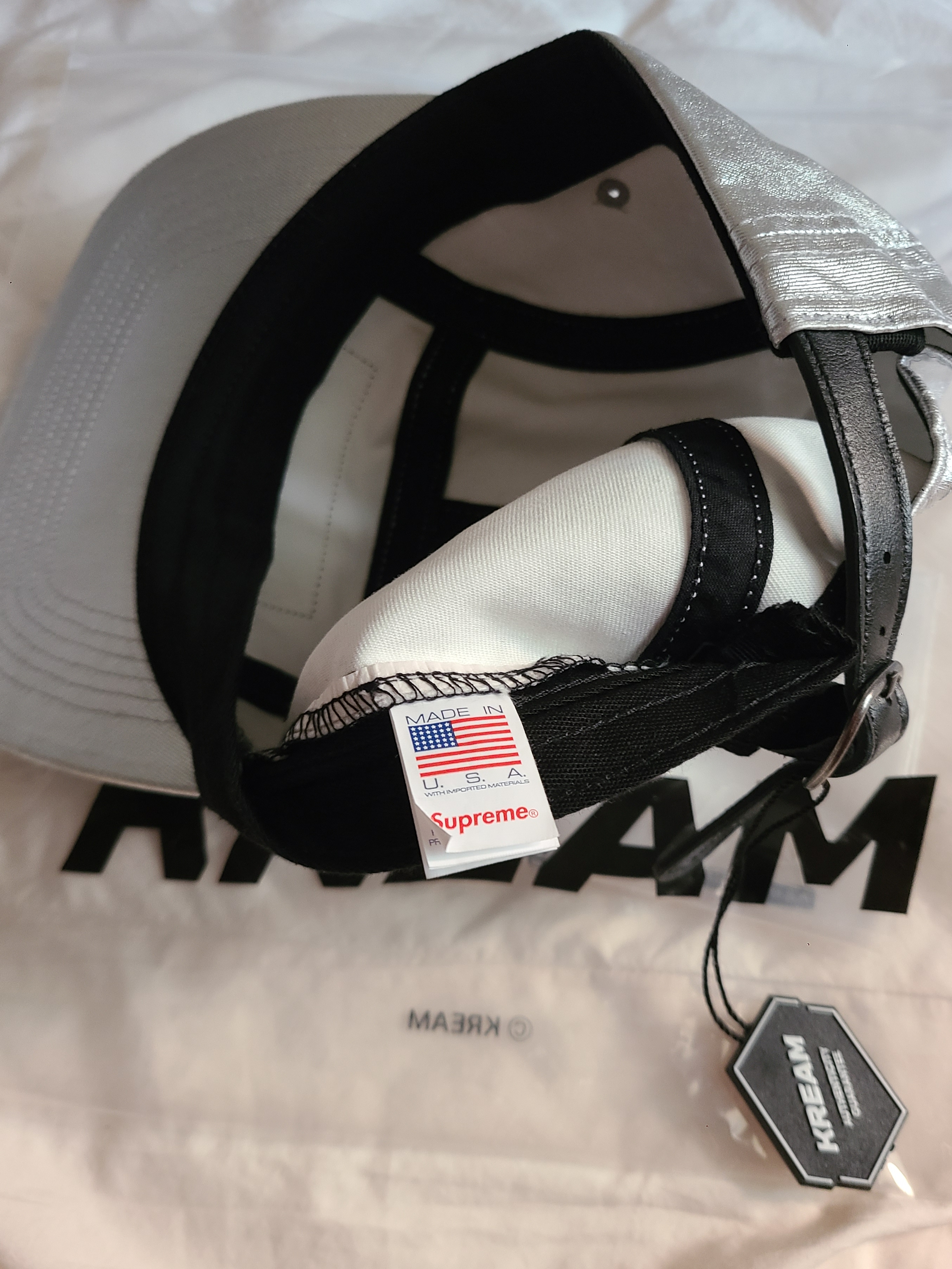 Supreme Washed Chino Twill Camp Cap Silver - 25SS 착용 스타일 - 4