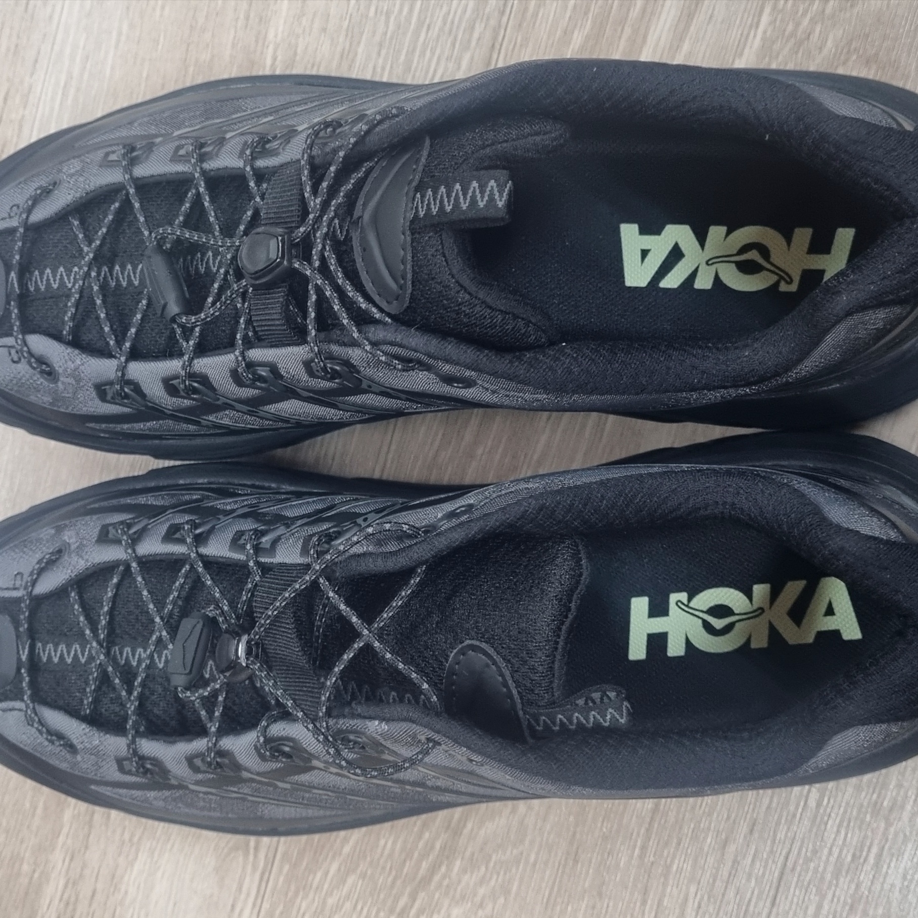 Hoka Mafate Three2 Tech Stealth Black 착용 스타일 - 3