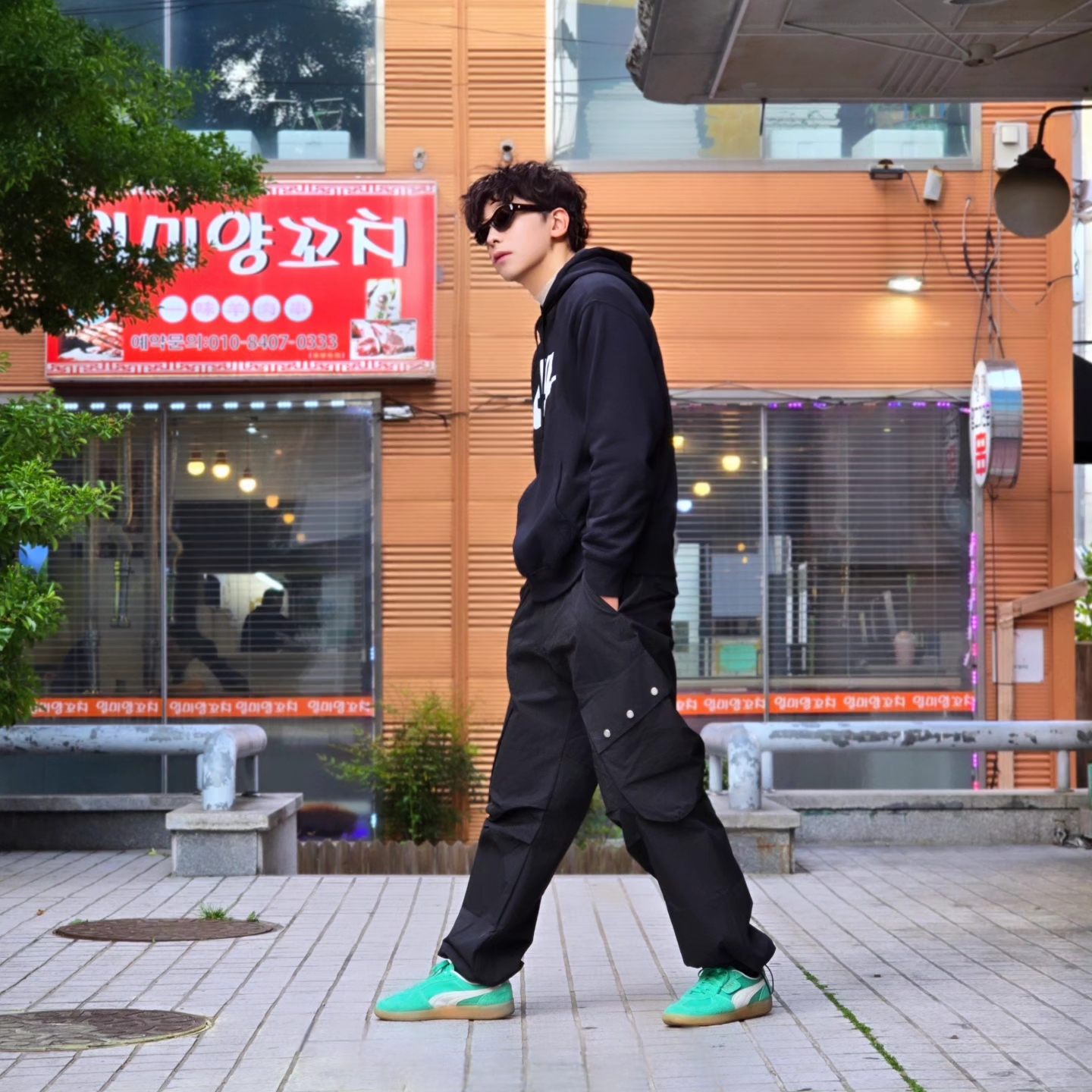 Nike NSW Club Fleece Graphic Pullover Hoodie black - Asia, Nike NSW Club Fleece Graphic Pullover Hoodie Black - US/EU 착용 스타일 - 5