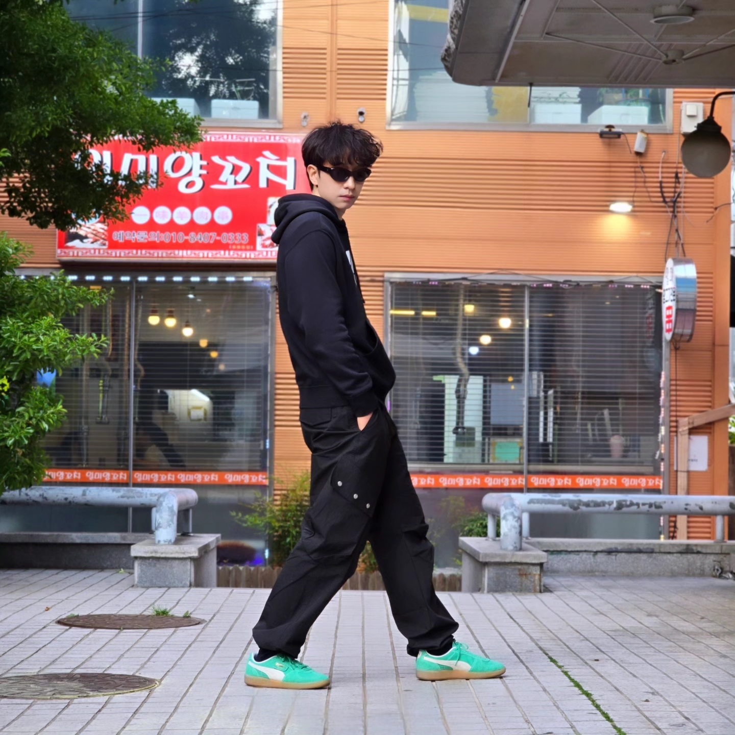 Nike NSW Club Fleece Graphic Pullover Hoodie black - Asia, Nike NSW Club Fleece Graphic Pullover Hoodie Black - US/EU 착용 스타일 - 6