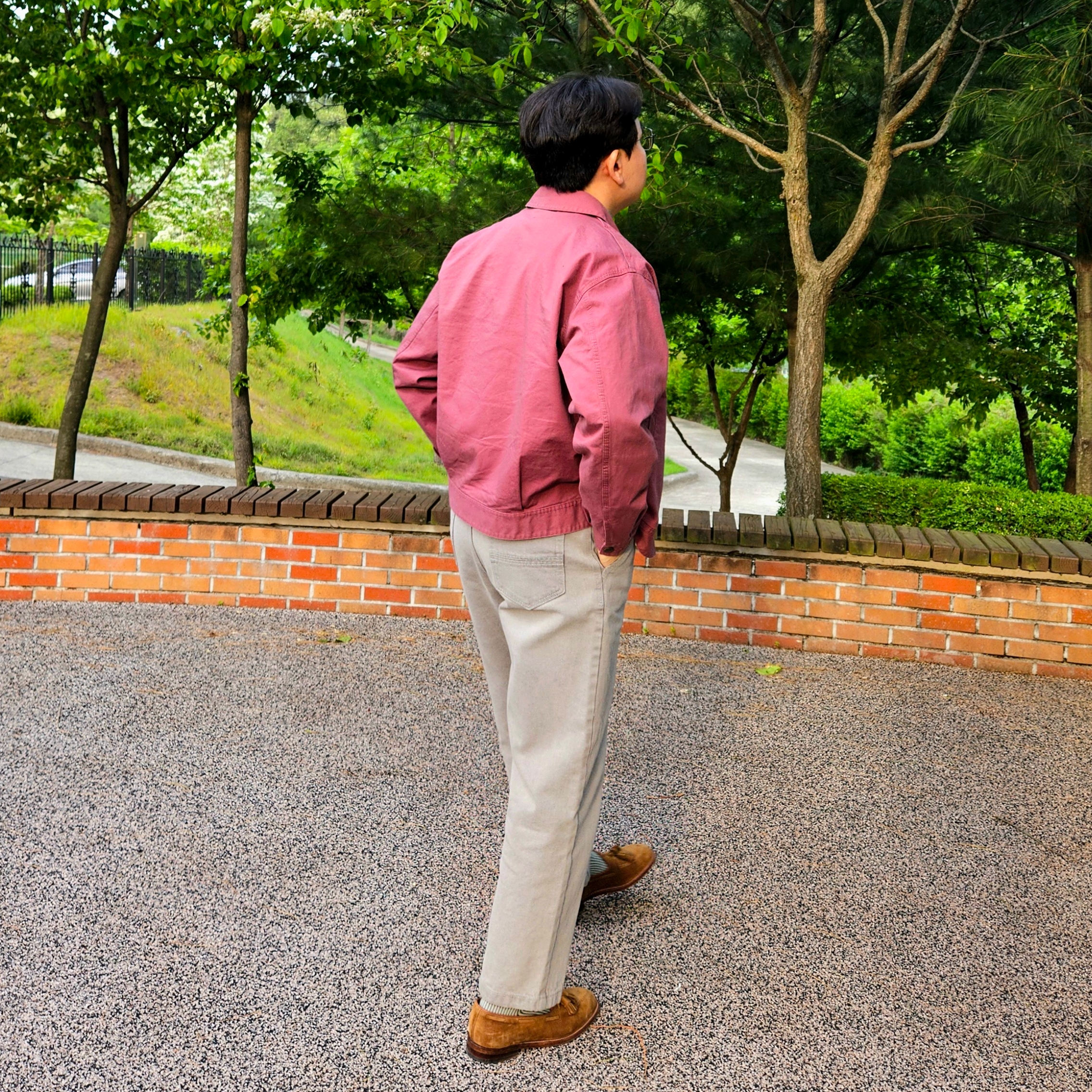 Alden 6243 Suede Unlined Flex Penny Loafer Snuff - D 착용 스타일 - 3