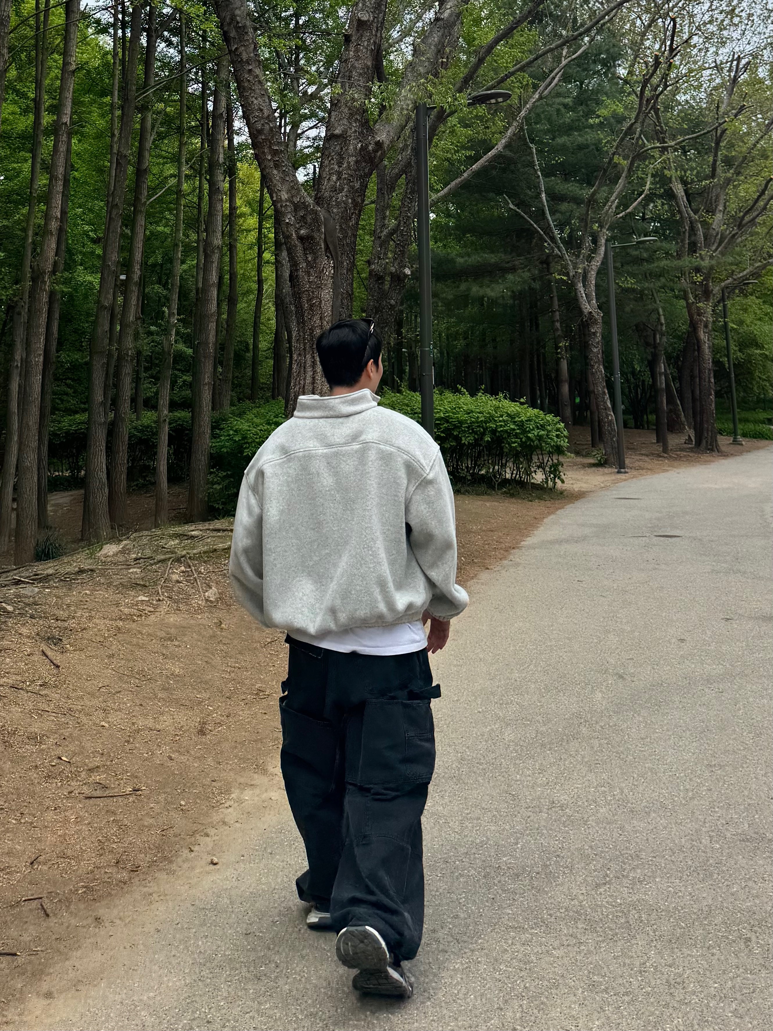 Nonnod Half Zip Fleece Cloud White, Nonnod Double knee cover pants Vintage black 착용 스타일 - 1
