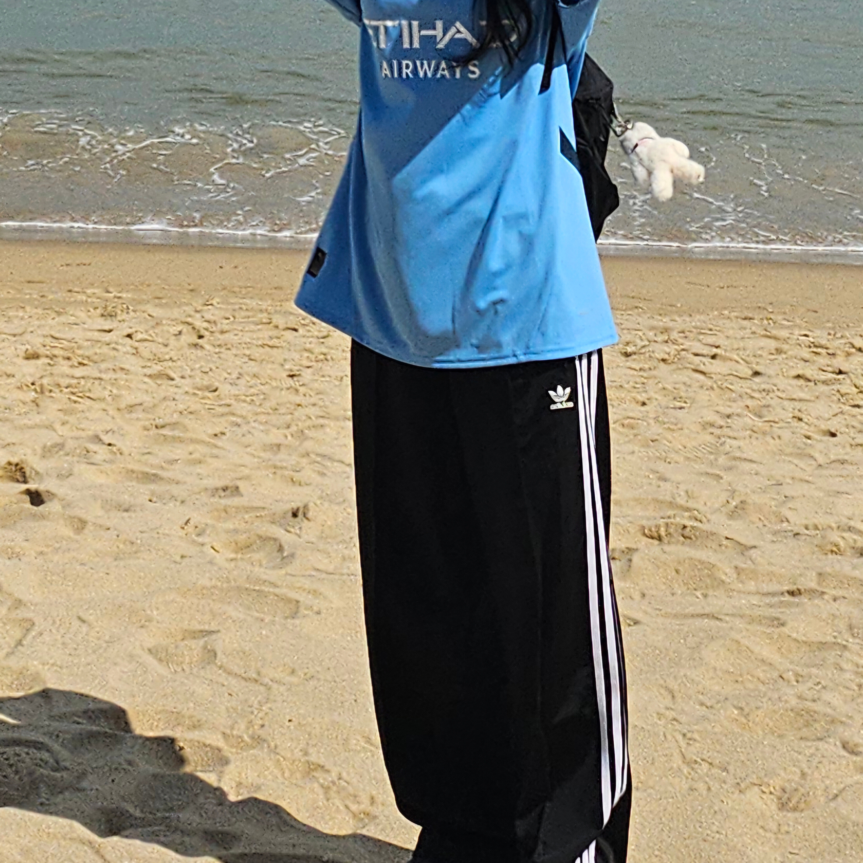 Puma Manchester City 2024/25 Home Jersey Team Light Blue (Non Marking Ver.), (W) Adidas Originals Firebird Loose Track Pants Black - KR Sizing 착용 스타일