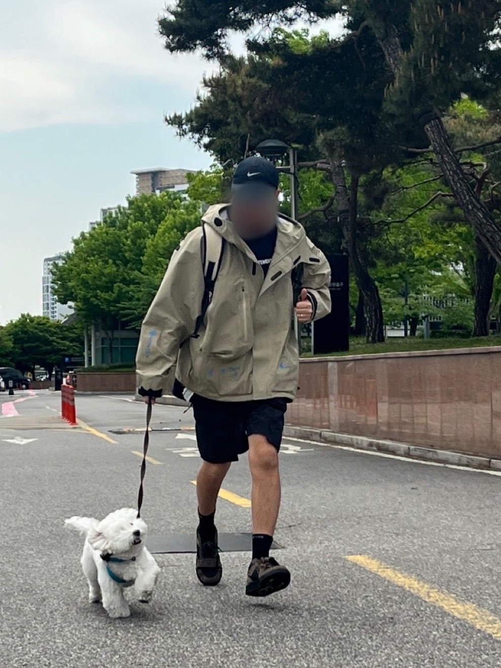 Nike x Off-White NRG Gore-Tex Jacket Khaki - Asia, Jordan x Travis Scott Jumpman Jack TR Black and Dark Mocha 착용 스타일 - 2