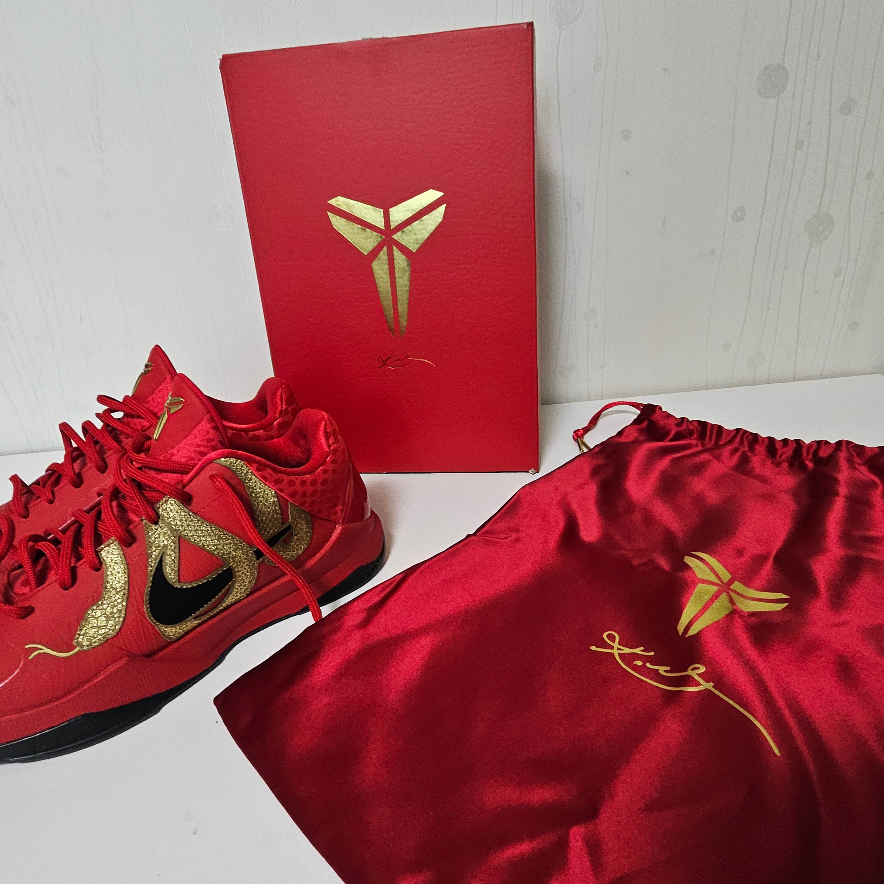 Nike Kobe 5 Protro Year of the Mamba University Red 착용 스타일