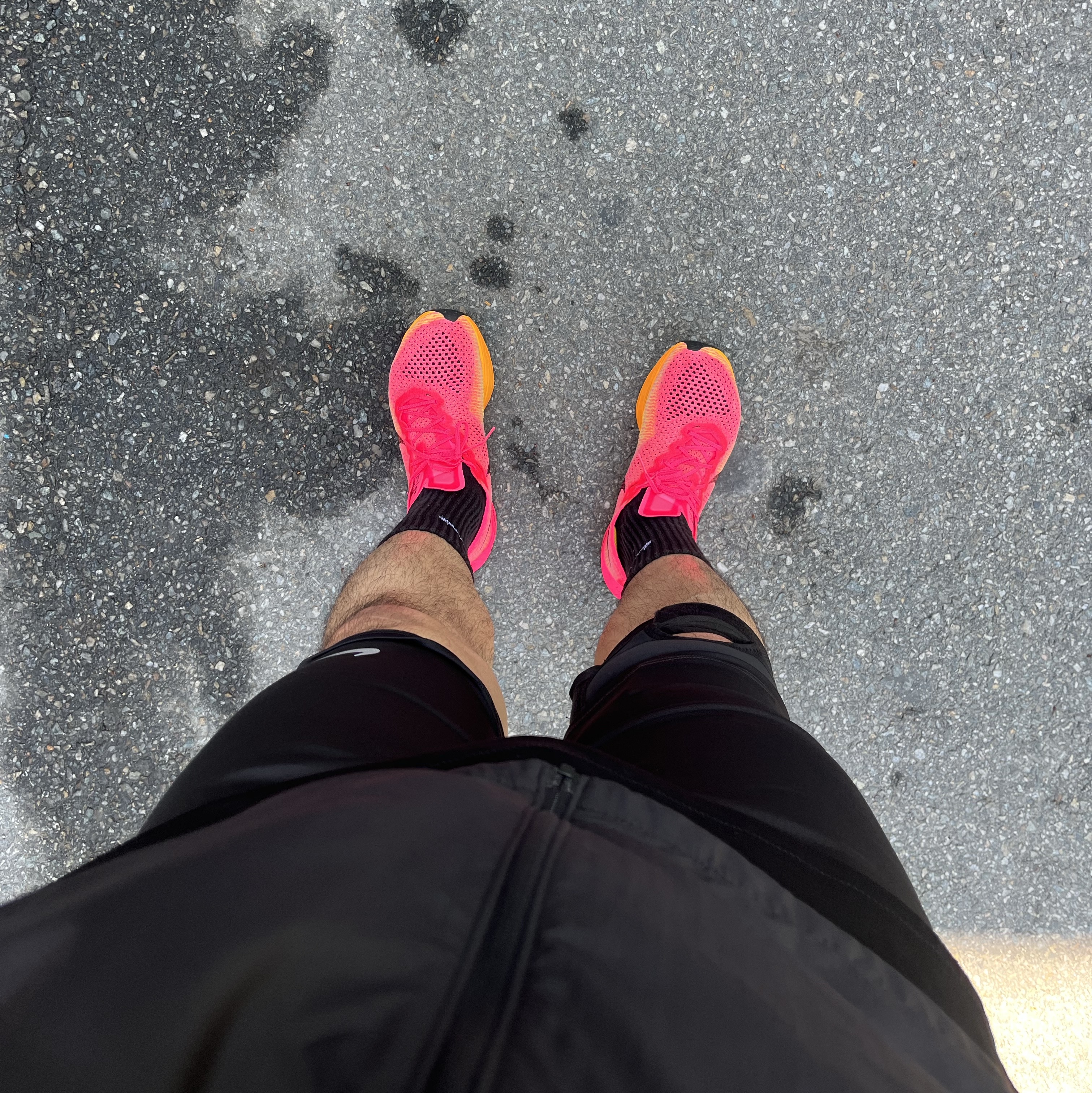 Nike ZoomX Vaporfly Next% 3 Hyper Pink 착용 스타일