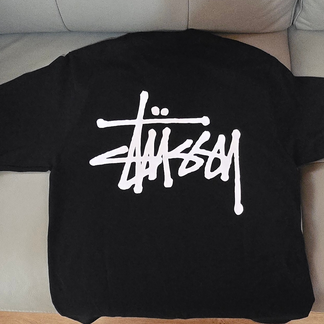 Stussy Basic Stussy T-Shirt Black 2024, 2025 착용 스타일 - 2