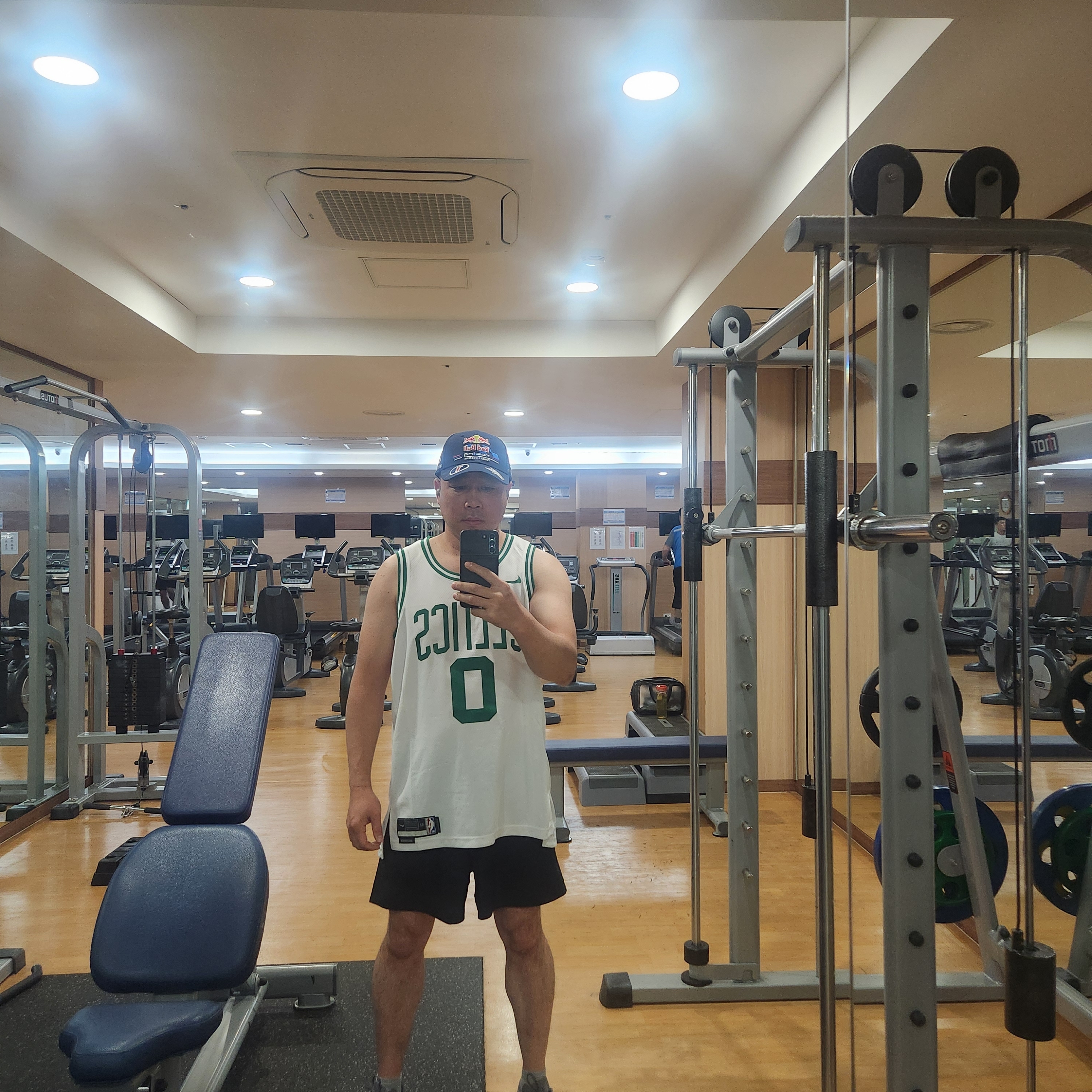 Nike Jayson Tatum Boston Celtics Icon Edition 2022/23 NBA Swingman Jersey Clover 착용 스타일