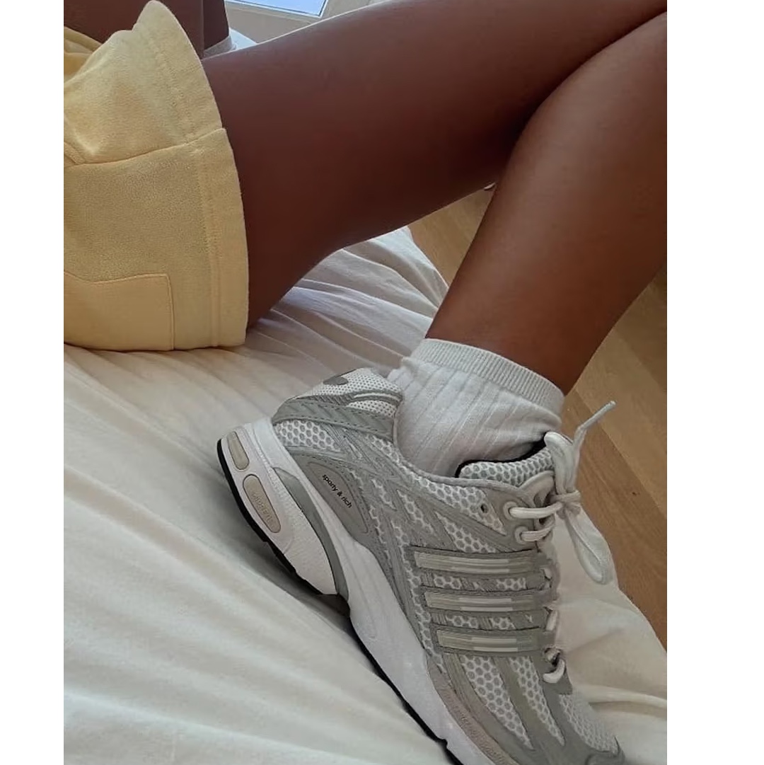 Adidas x Sporty & Rich Adistar Cushion Grey, Adidas x Sporty & Rich Adistar Cushion Cloud White Night Indigo 착용 스타일 - 2