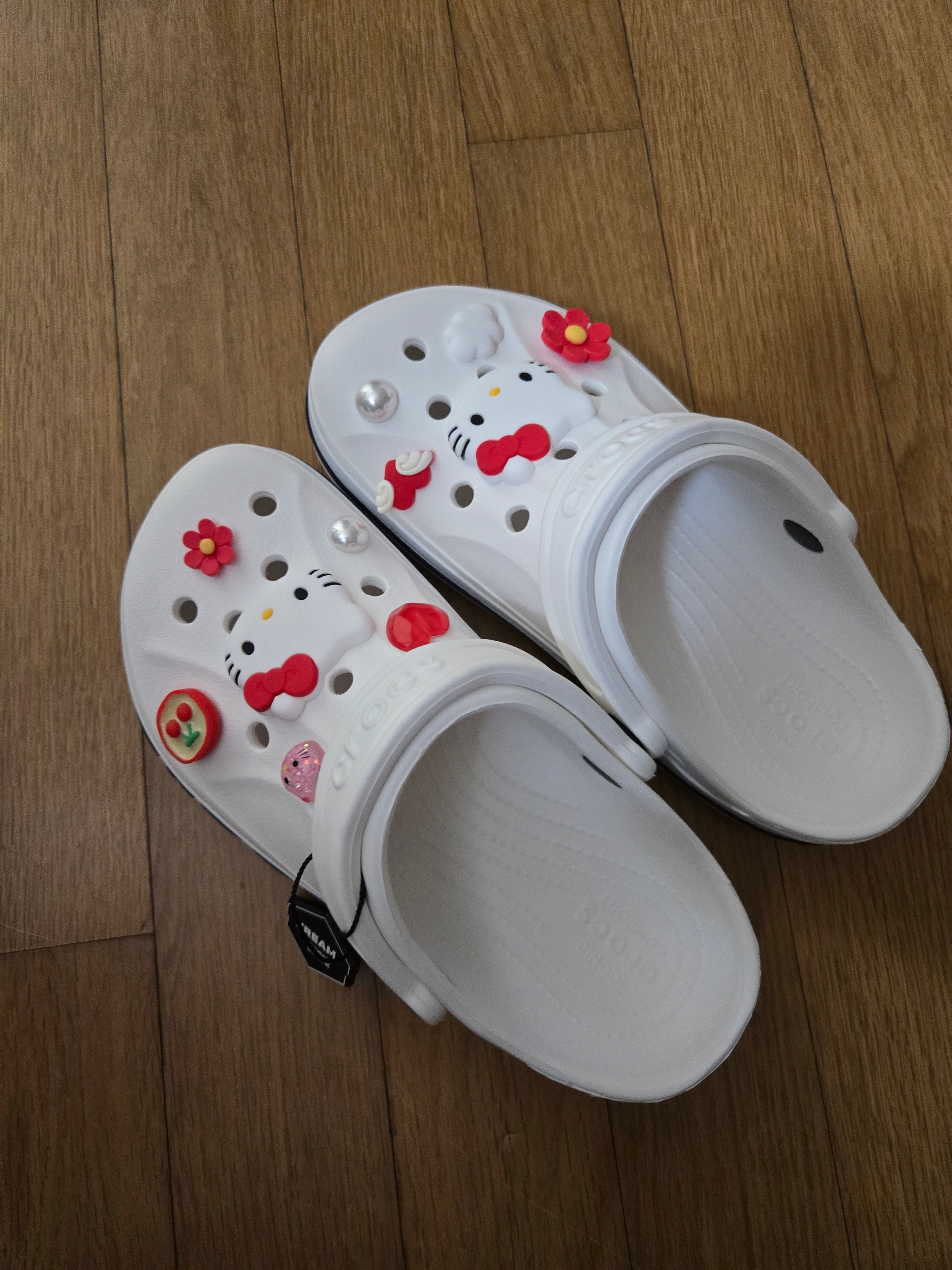 Crocs Bayaband Clog White Navy 착용 스타일