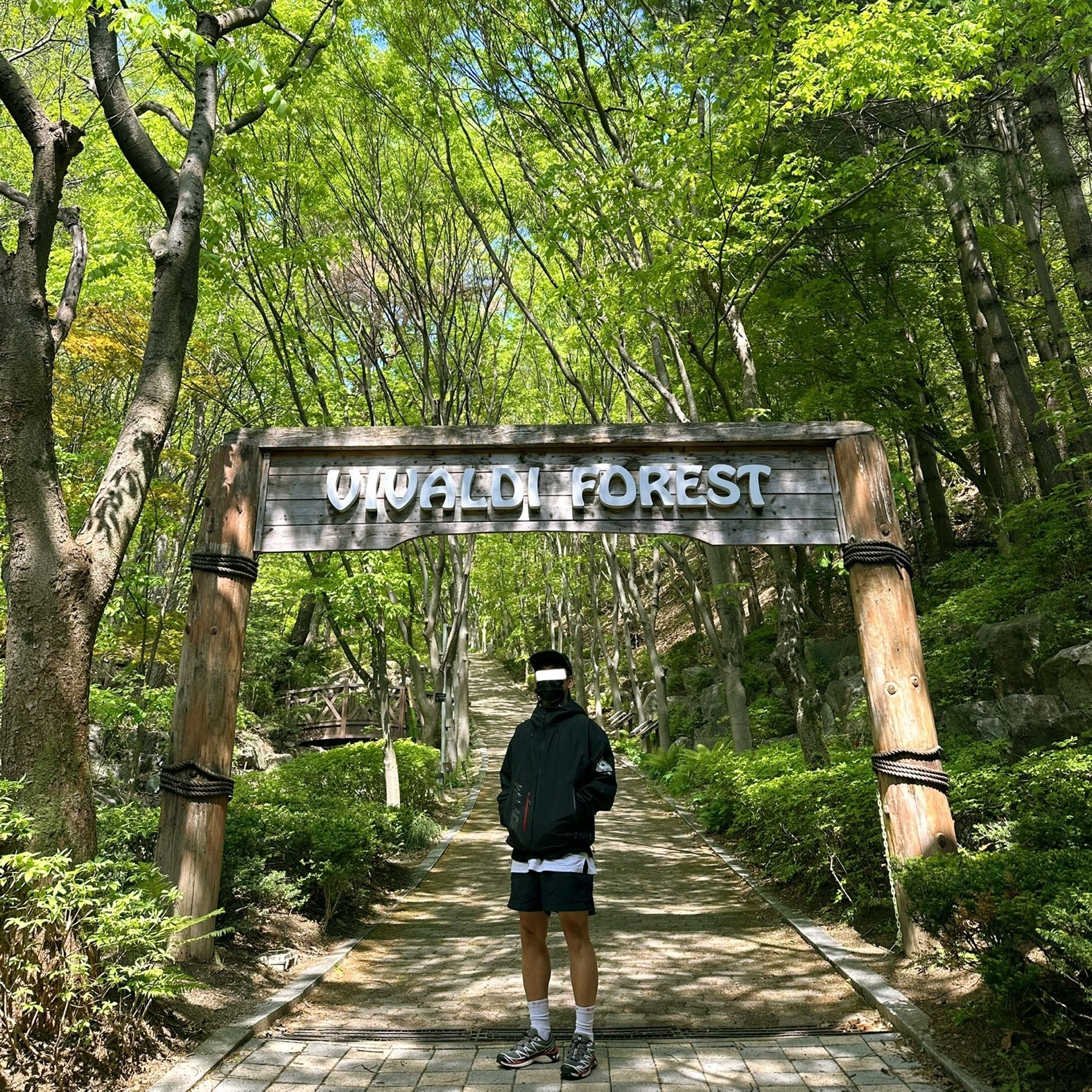 Palace Gore-Tex 3L Jacket Black - 24SS, Nike NRG ACG Trail Shorts Black Dark Smoke Grey - Asia 착용 스타일 - 2