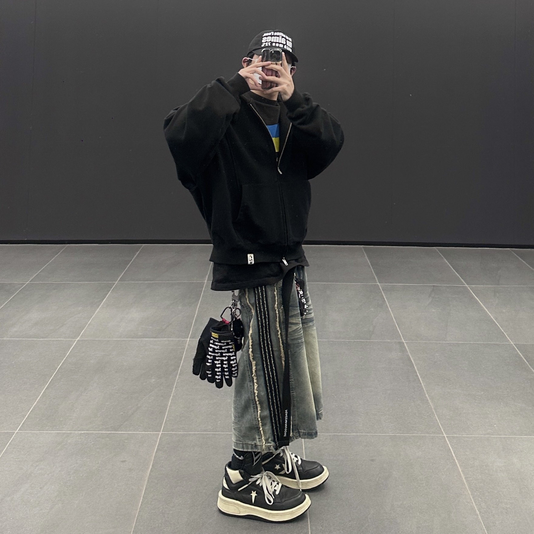 Converse x Drkshdw Turbowpn Black Cream 착용 스타일 - 2