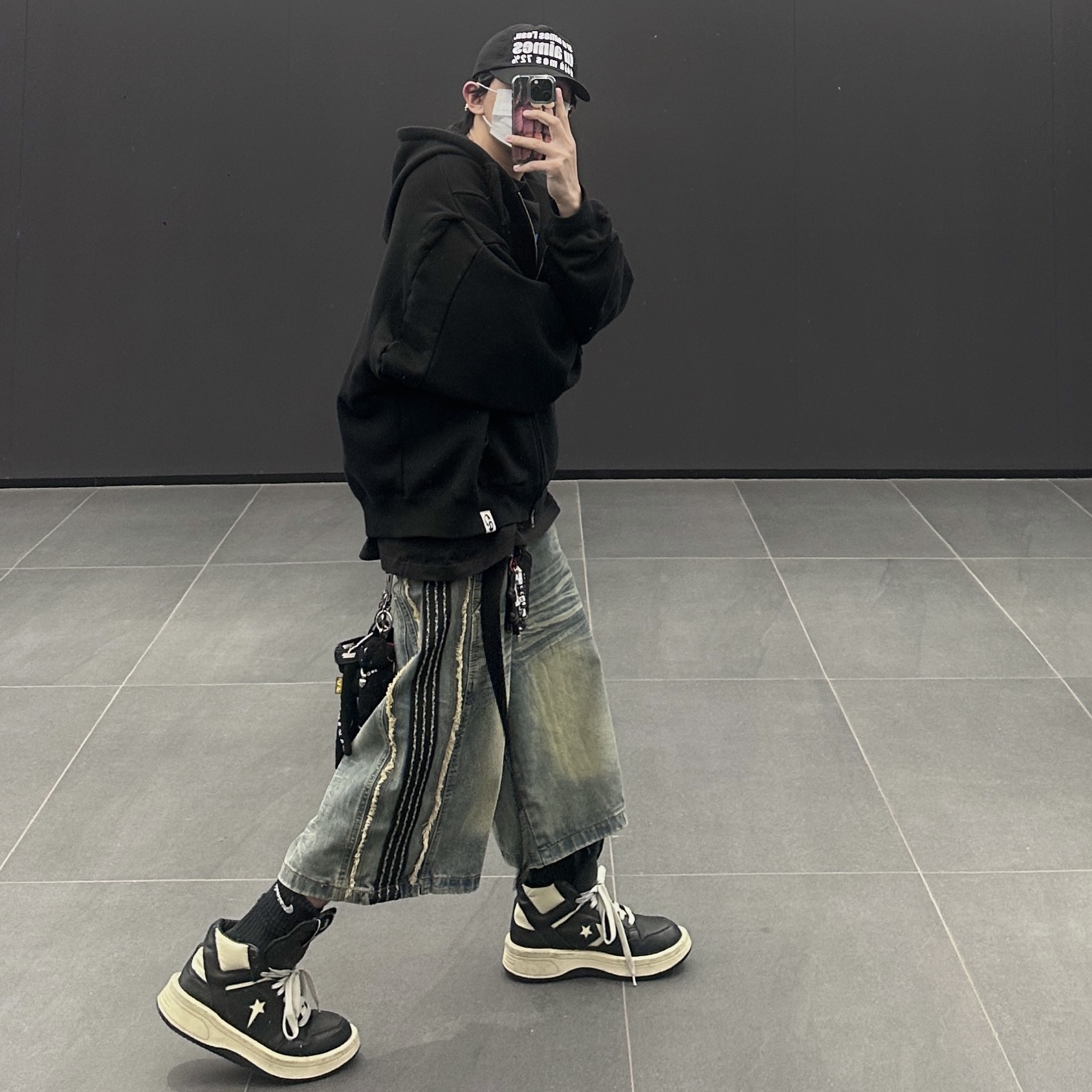 Converse x Drkshdw Turbowpn Black Cream 착용 스타일 - 1