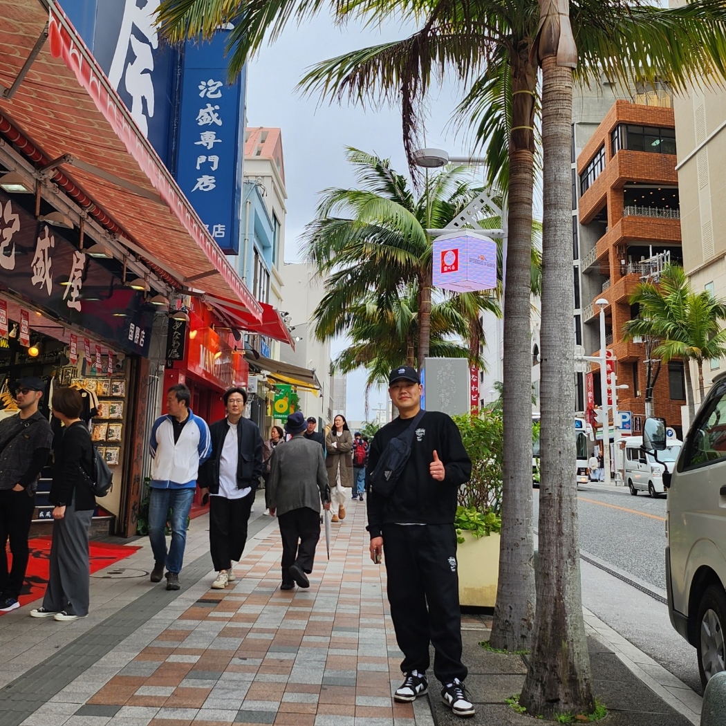 Supreme x The North Face Split 6-Panel Black - 24SS, Nike x Stussy NRG ZR Fleece Crewneck Black - US/EU 착용 스타일