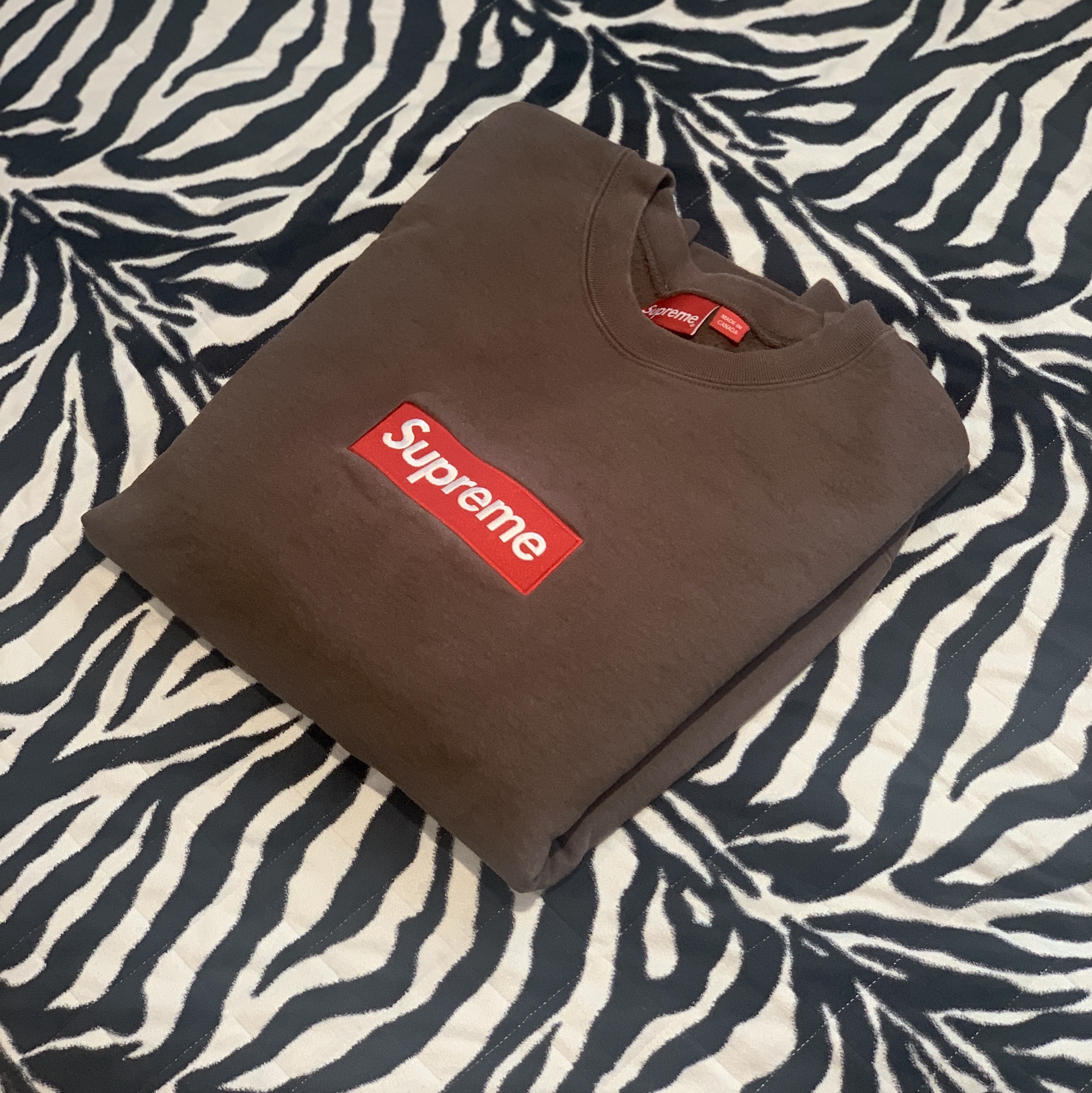 Supreme Box Logo Crewneck Brown - 22FW 착용 스타일
