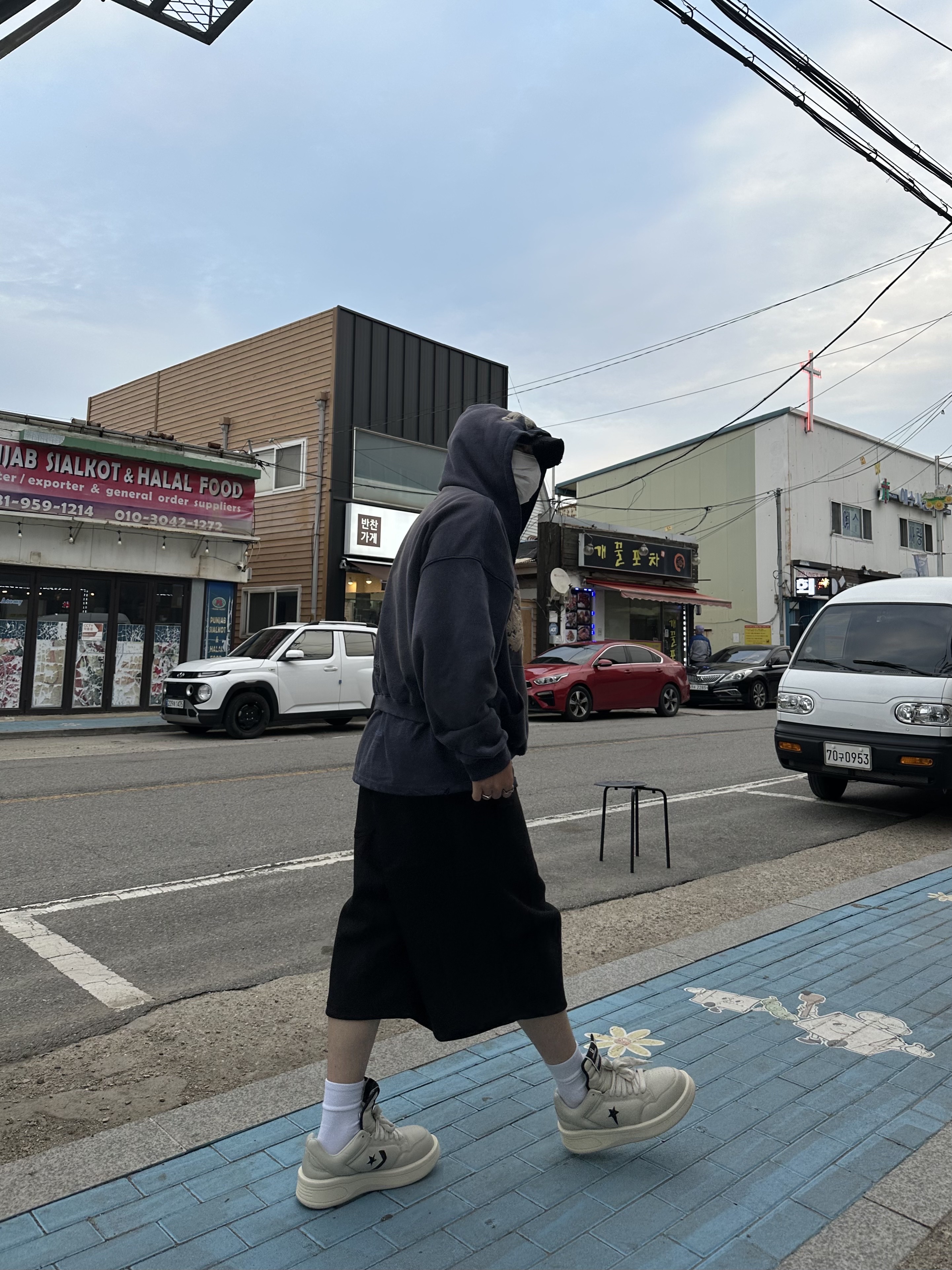 Converse x Drkshdw Turbowpn Ox Pelican, Nonnod Scuba Shorts Black 착용 스타일 - 6