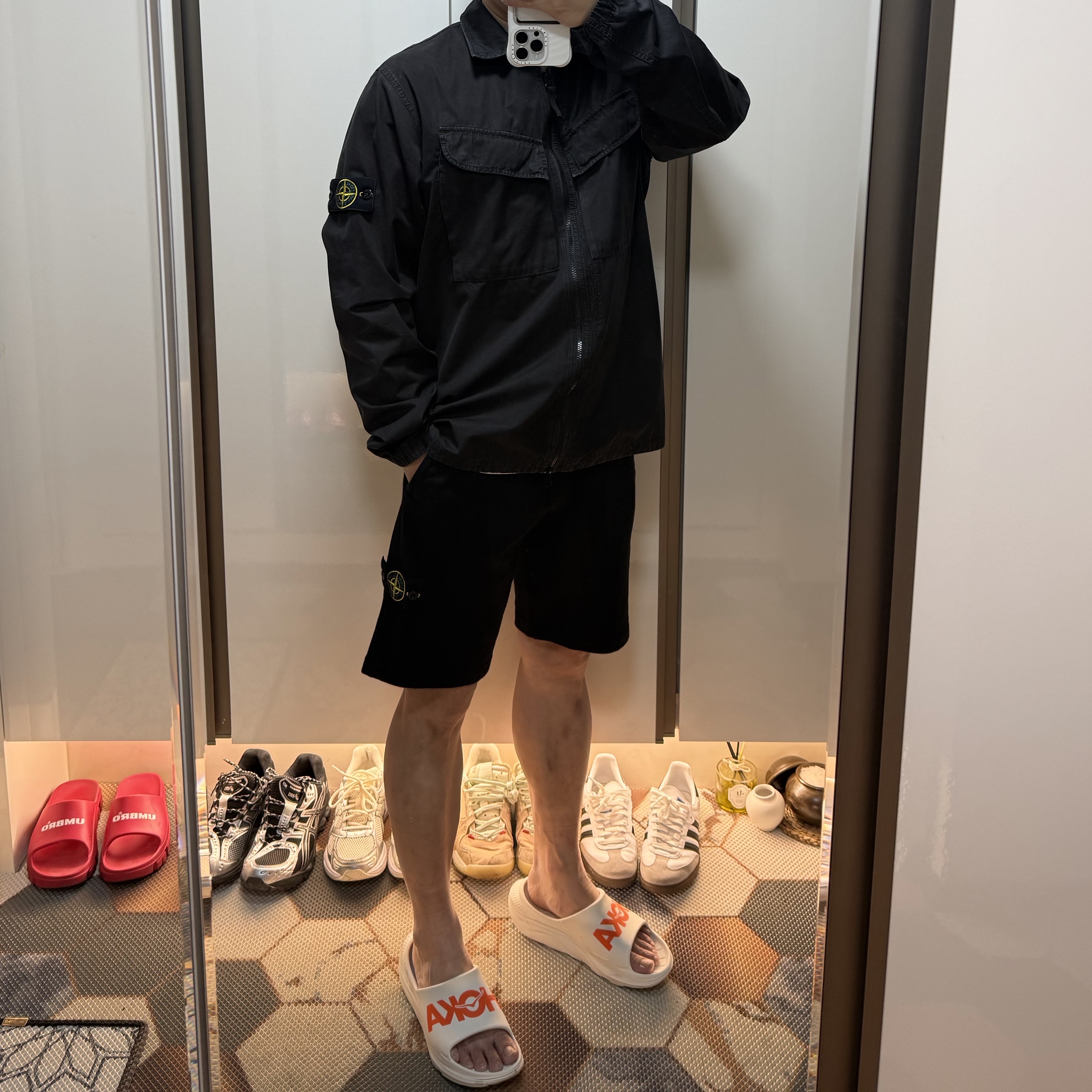Stone Island 101WN Brushed Cotton Canvas T.CO+OLD Overshirt Black - 22FW, Hoka Ora Athletic Slide Frost Lava 착용 스타일