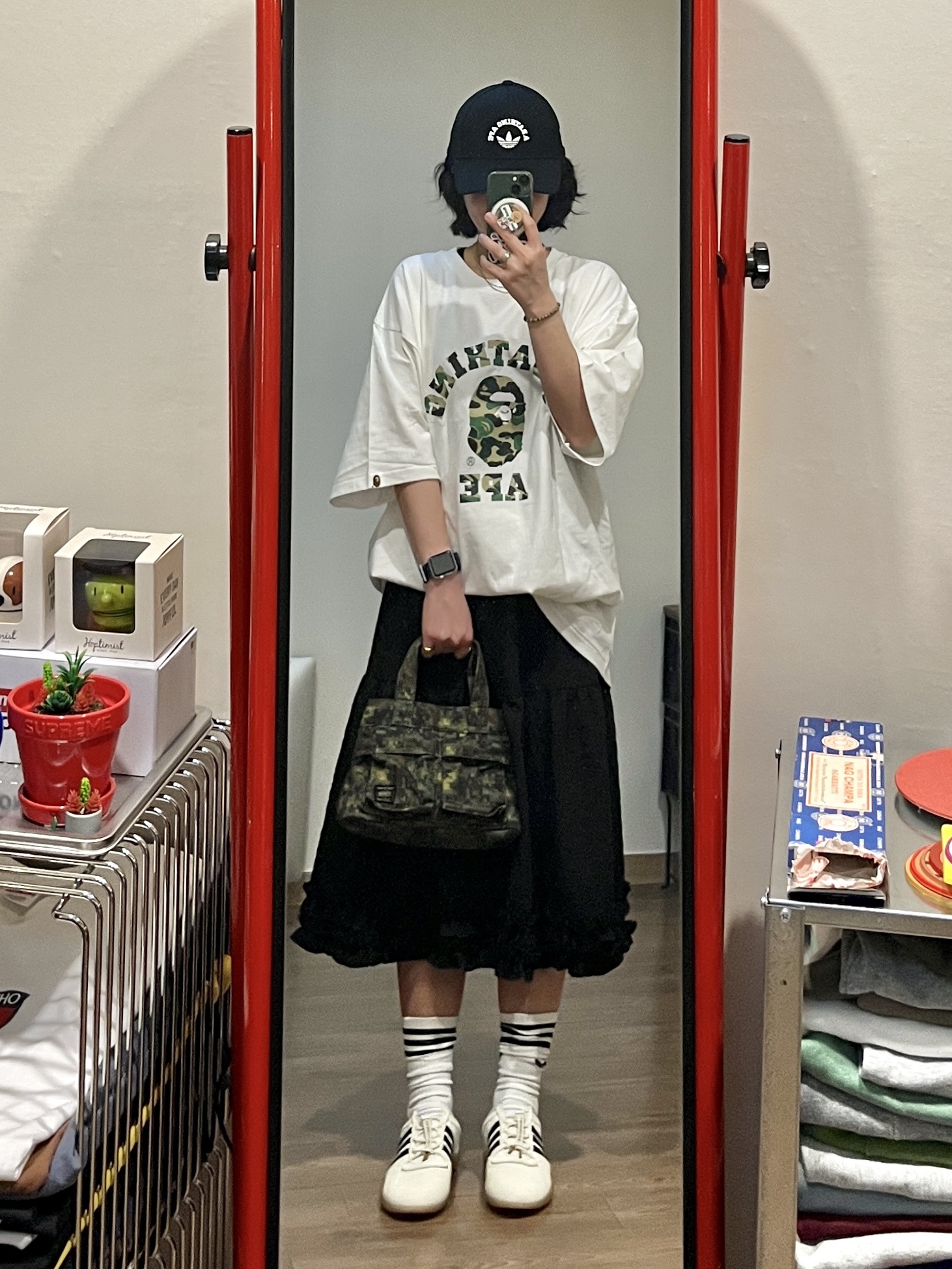 BAPE ABC Camo College T-Shirt White Green, Adidas x BAPE Baseball Cap Black 착용 스타일