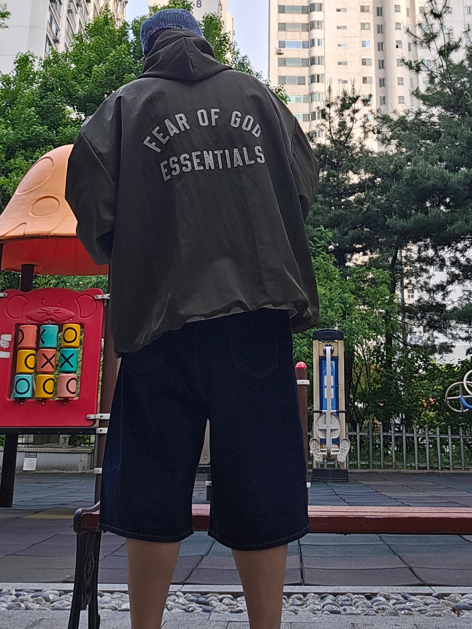 Supreme Denim Camp Cap Stripe - 24SS, Essentials Textured Nylon Hooded Coaches Jacket Military - 24FW 착용 스타일 - 5