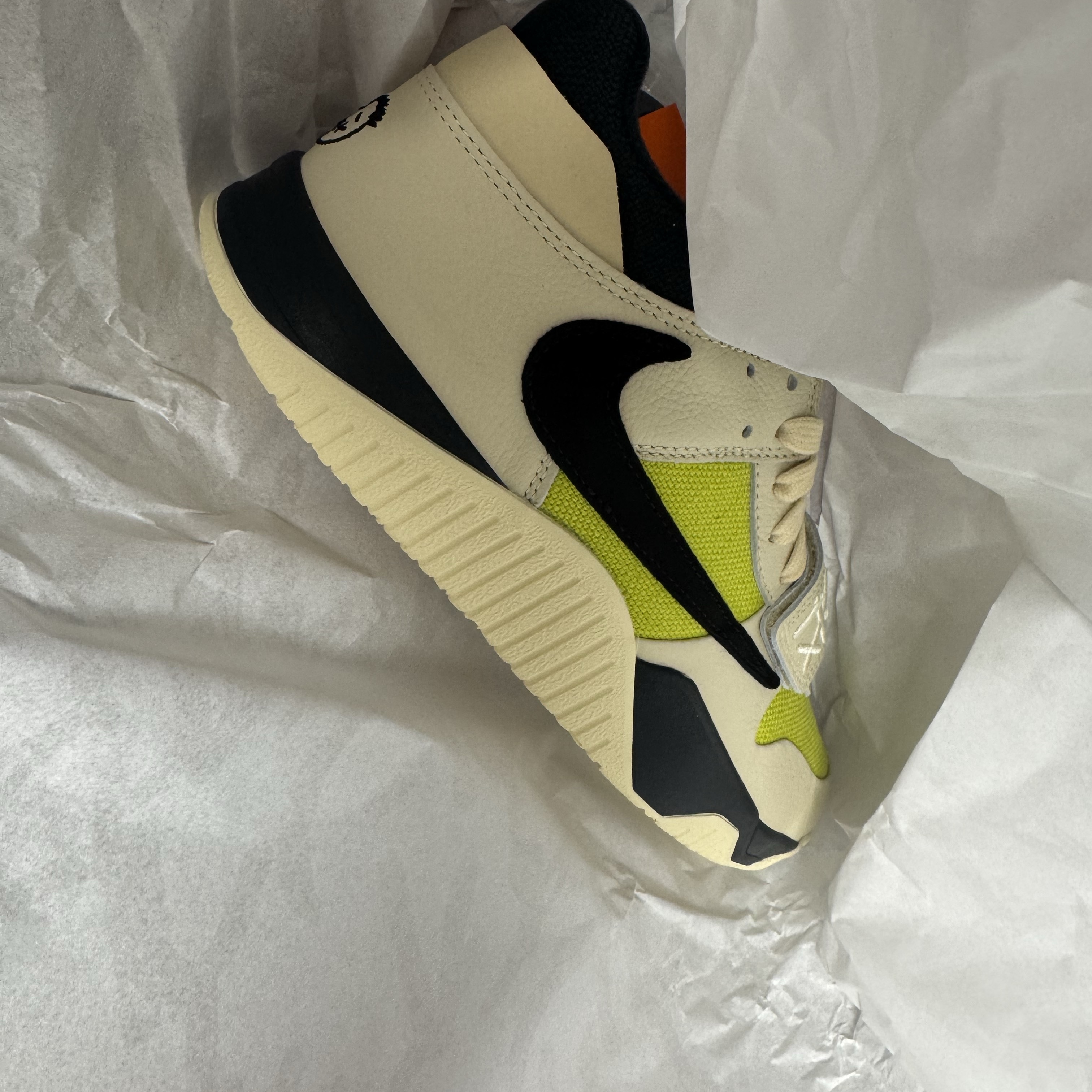 Jordan x Travis Scott Jumpman Jack TR Bright Cactus 착용 스타일 - 2