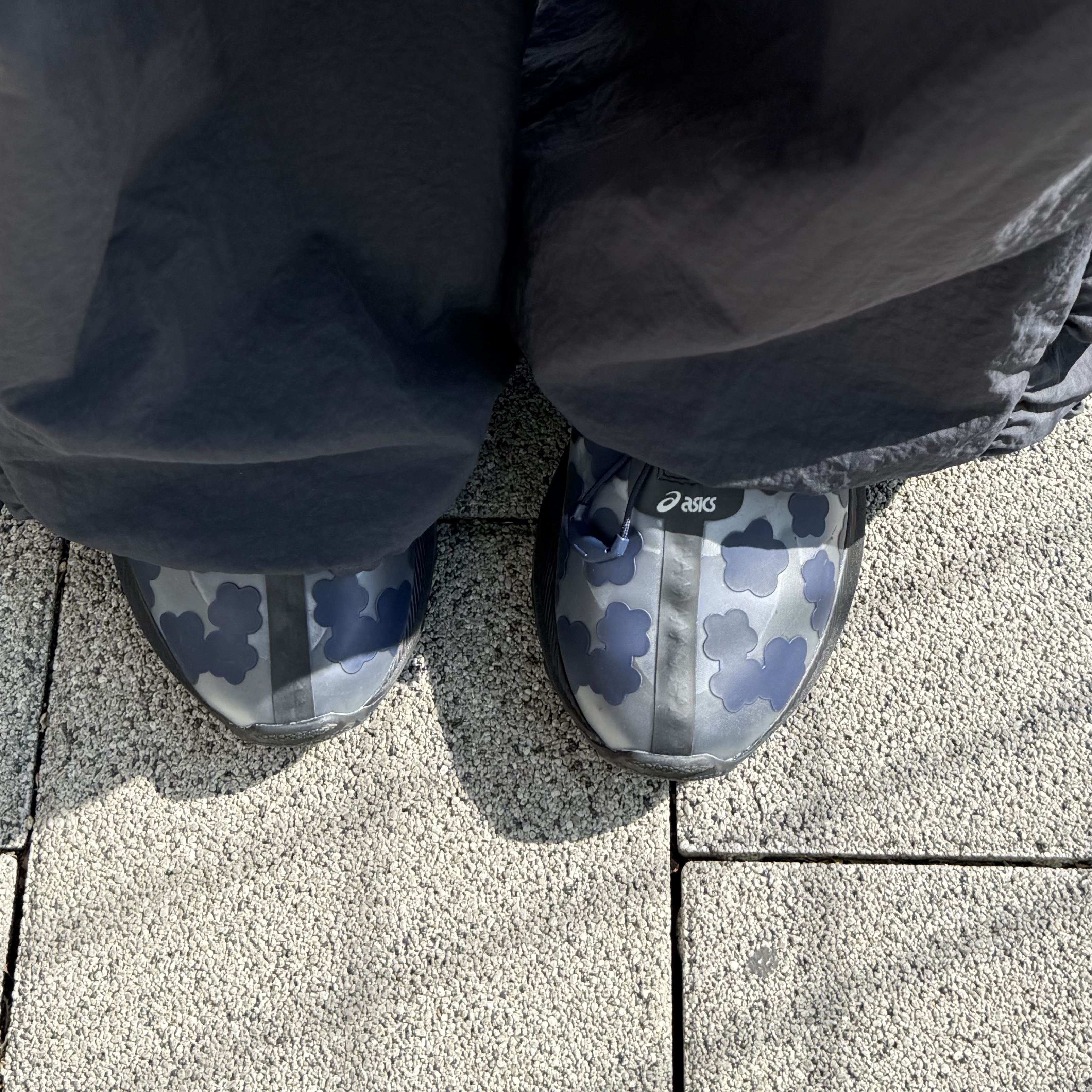 Asics x Cecilie Bahnsen Gel-Terrain MT Midnight 착용 스타일