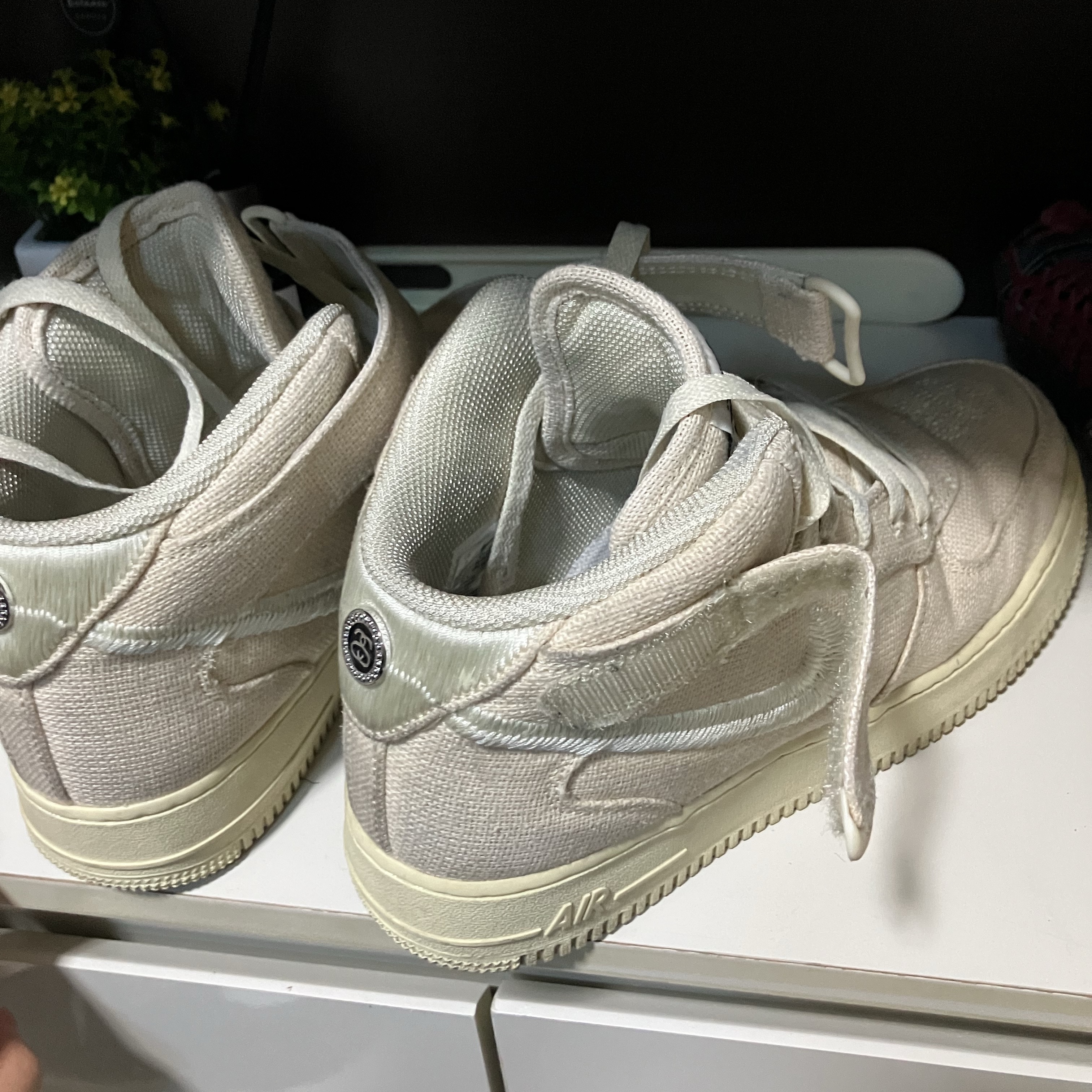 Nike x Stussy Air Force 1 '07 Mid SP Fossil 착용 스타일