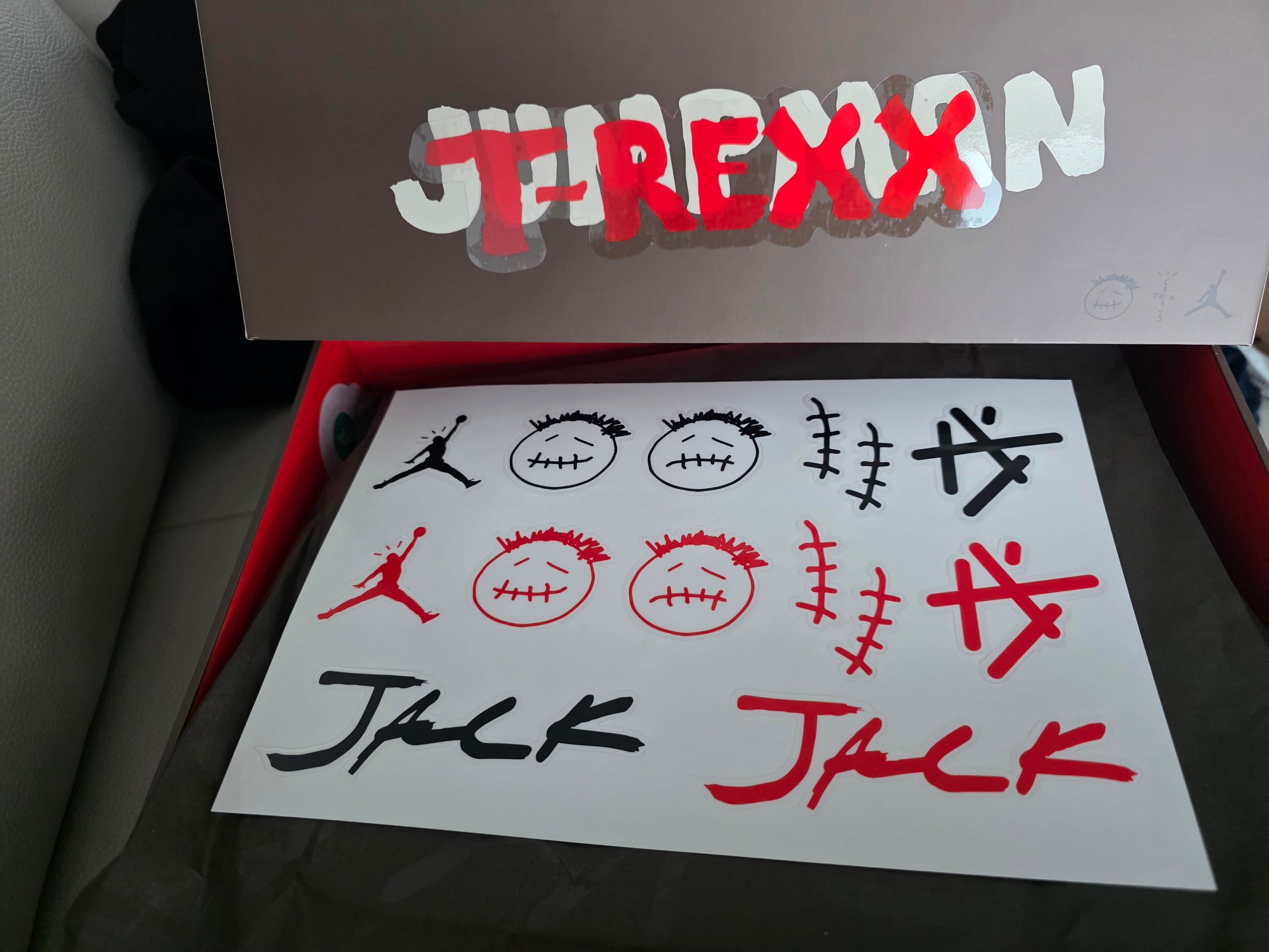 Jordan x Travis Scott Jumpman Jack TR Bright Cactus 착용 스타일